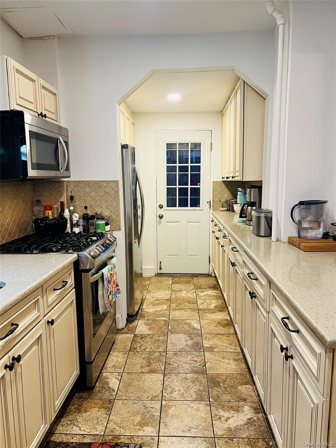 #7 photo, 512 Logan Avenue, ブロンクス区 Bronx , NY 10465