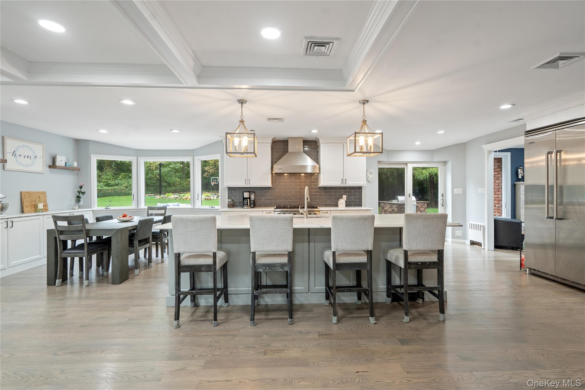 #10 photo, 14 S Hollow Road, Dix Hills , NY 11746