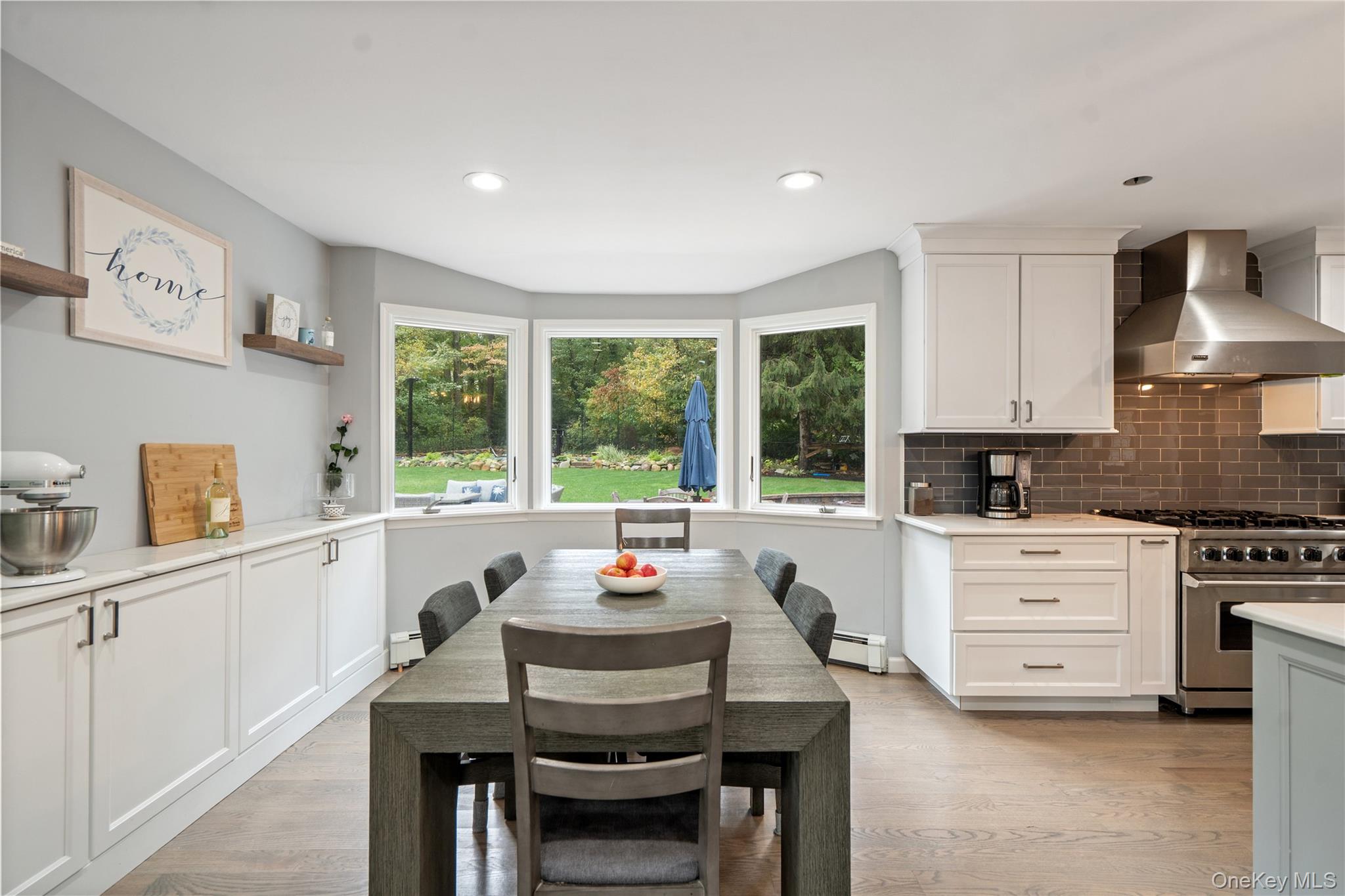 #13 photo, 14 S Hollow Road, Dix Hills , NY 11746