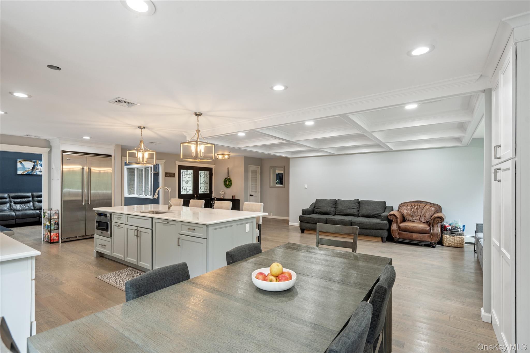 #15 photo, 14 S Hollow Road, Dix Hills , NY 11746