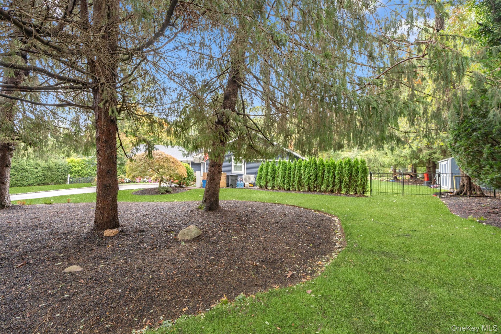 #5 photo, 14 S Hollow Road, Dix Hills , NY 11746