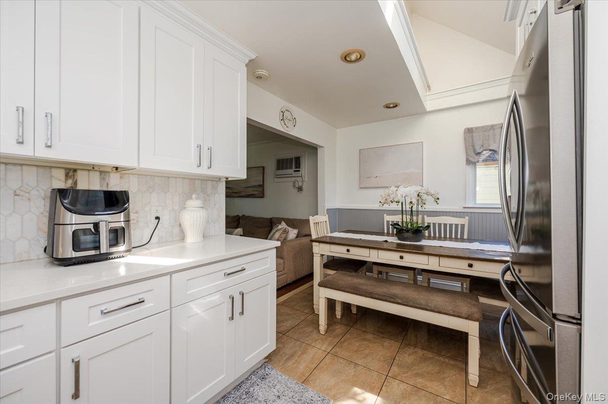 #6 photo, 1563 Marshall Street, ナッソー郡 Elmont , NY 11003