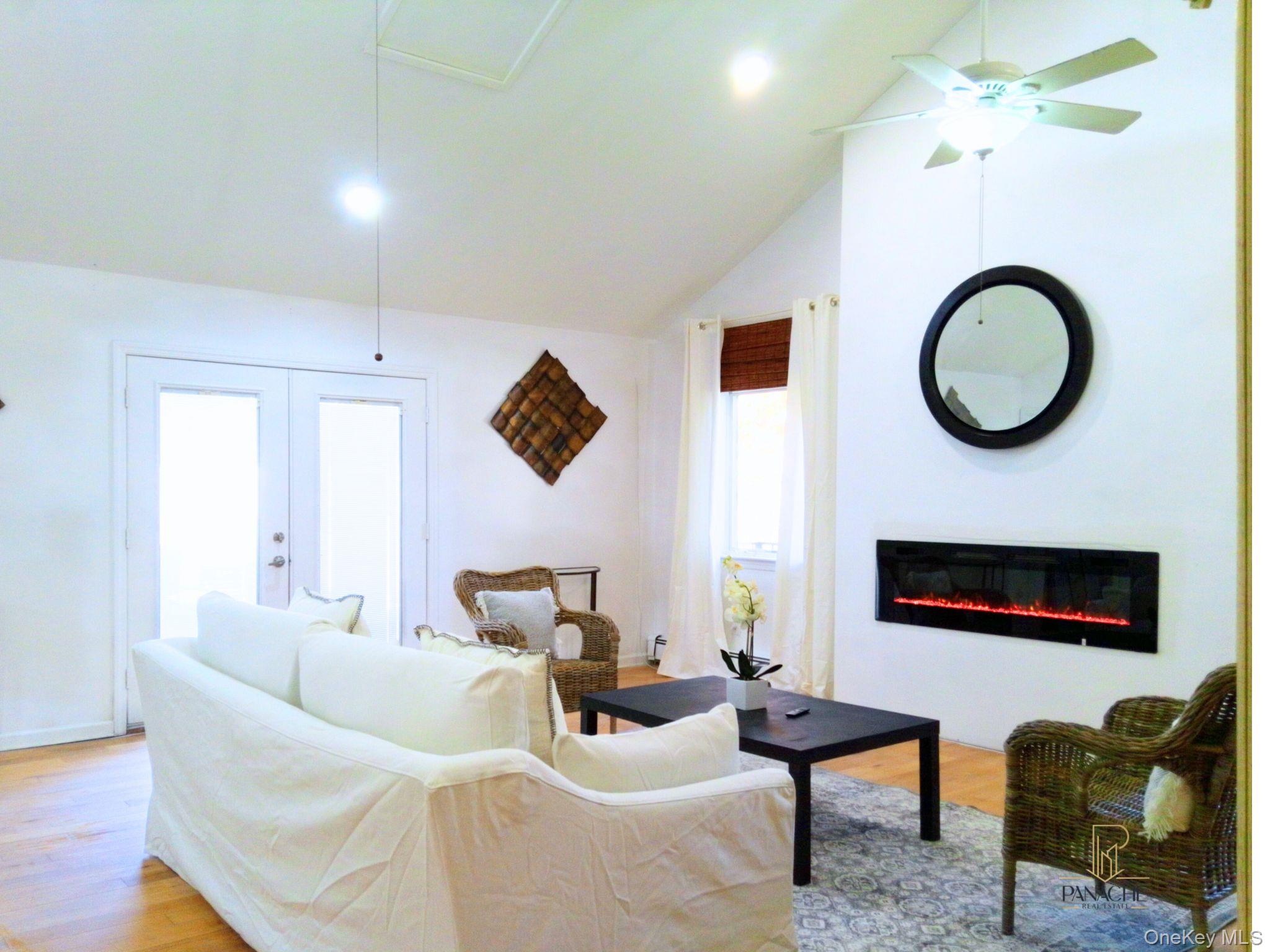 #3 photo, 37 Lake Grove Boulevard, サフォーク郡 Brookhaven , NY 11720