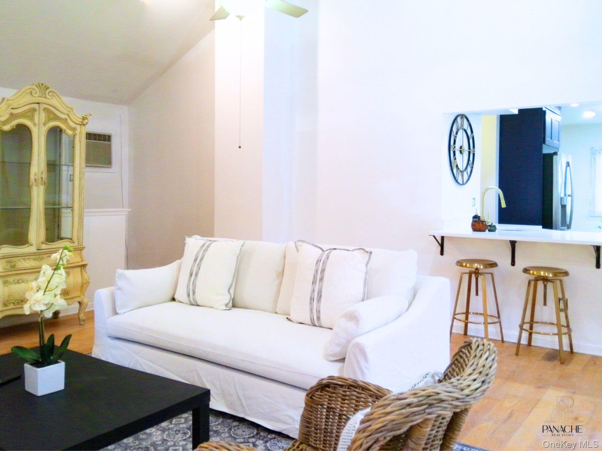 #4 photo, 37 Lake Grove Boulevard, サフォーク郡 Brookhaven , NY 11720