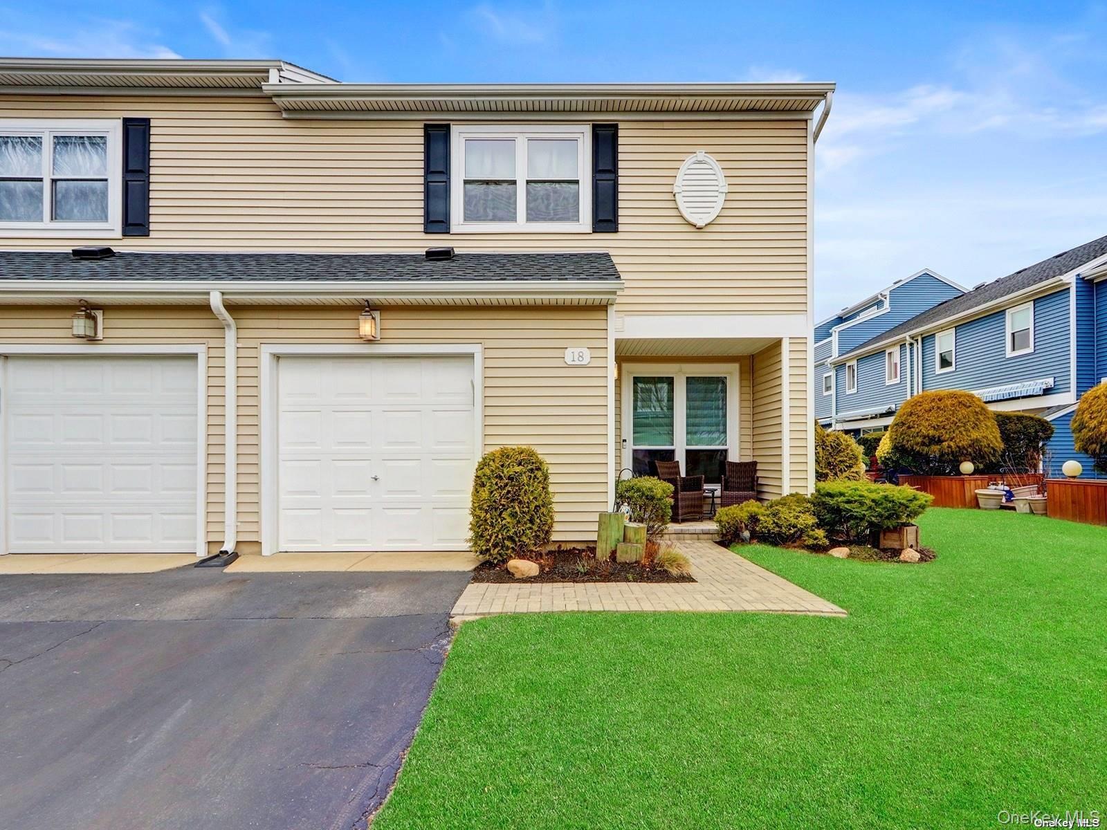 #1 photo, 100-18 Baker Court, ナッソー郡 Island Park , NY 11558