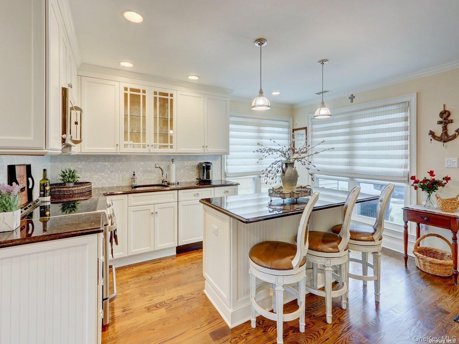 #3 photo, 100-18 Baker Court, ナッソー郡 Island Park , NY 11558