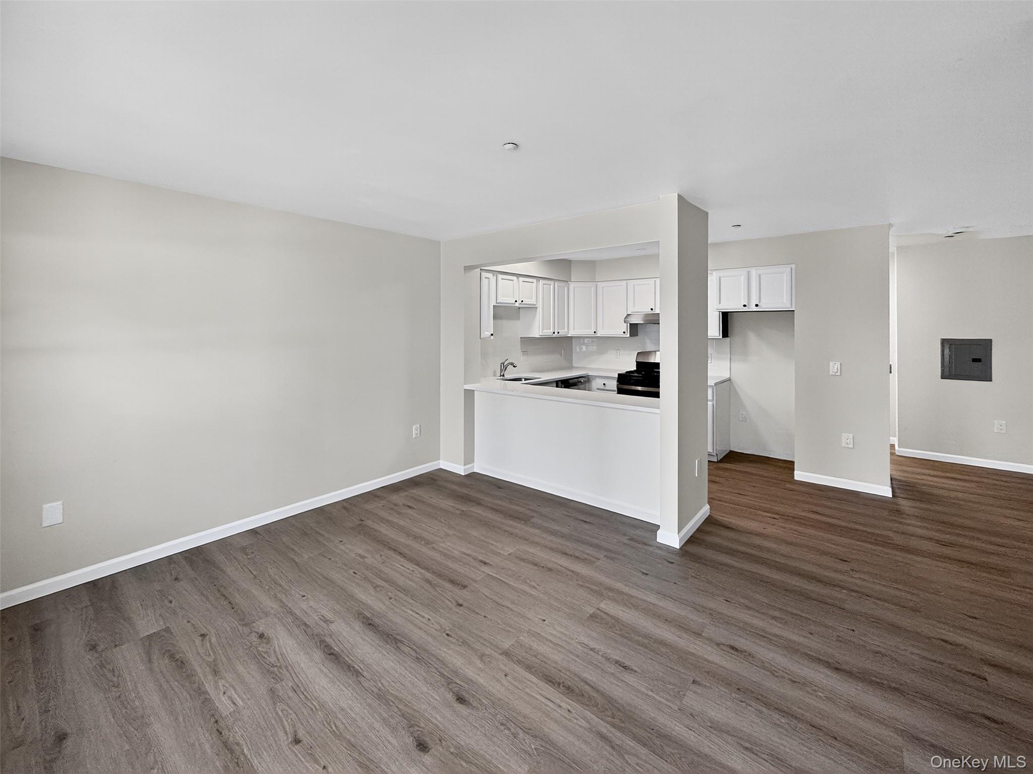 #2 photo, 17 Bowman Avenue, Rye Brook , NY 10573