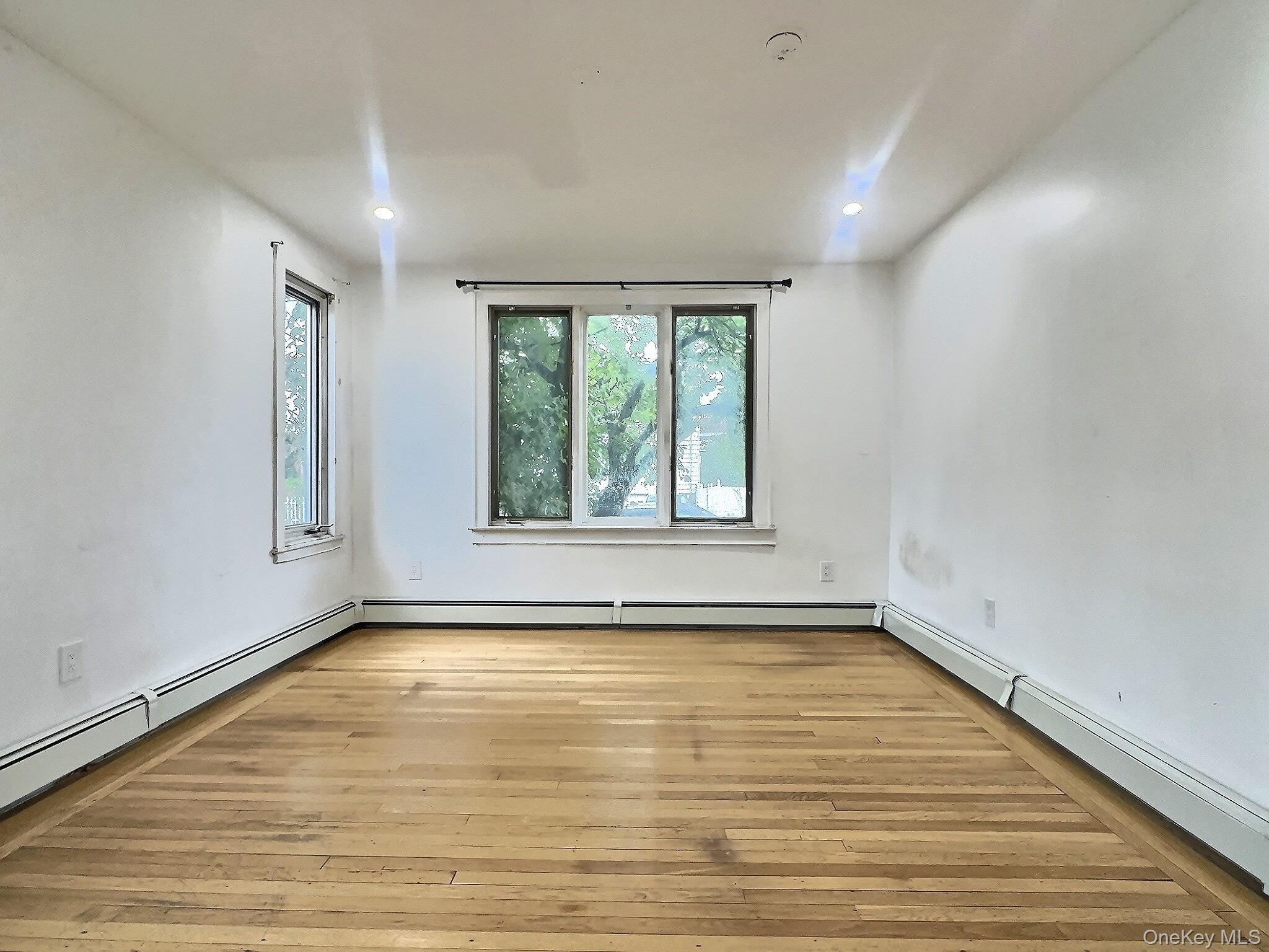 #10 photo, 72 Gibson Place, Yonkers , NY 10705