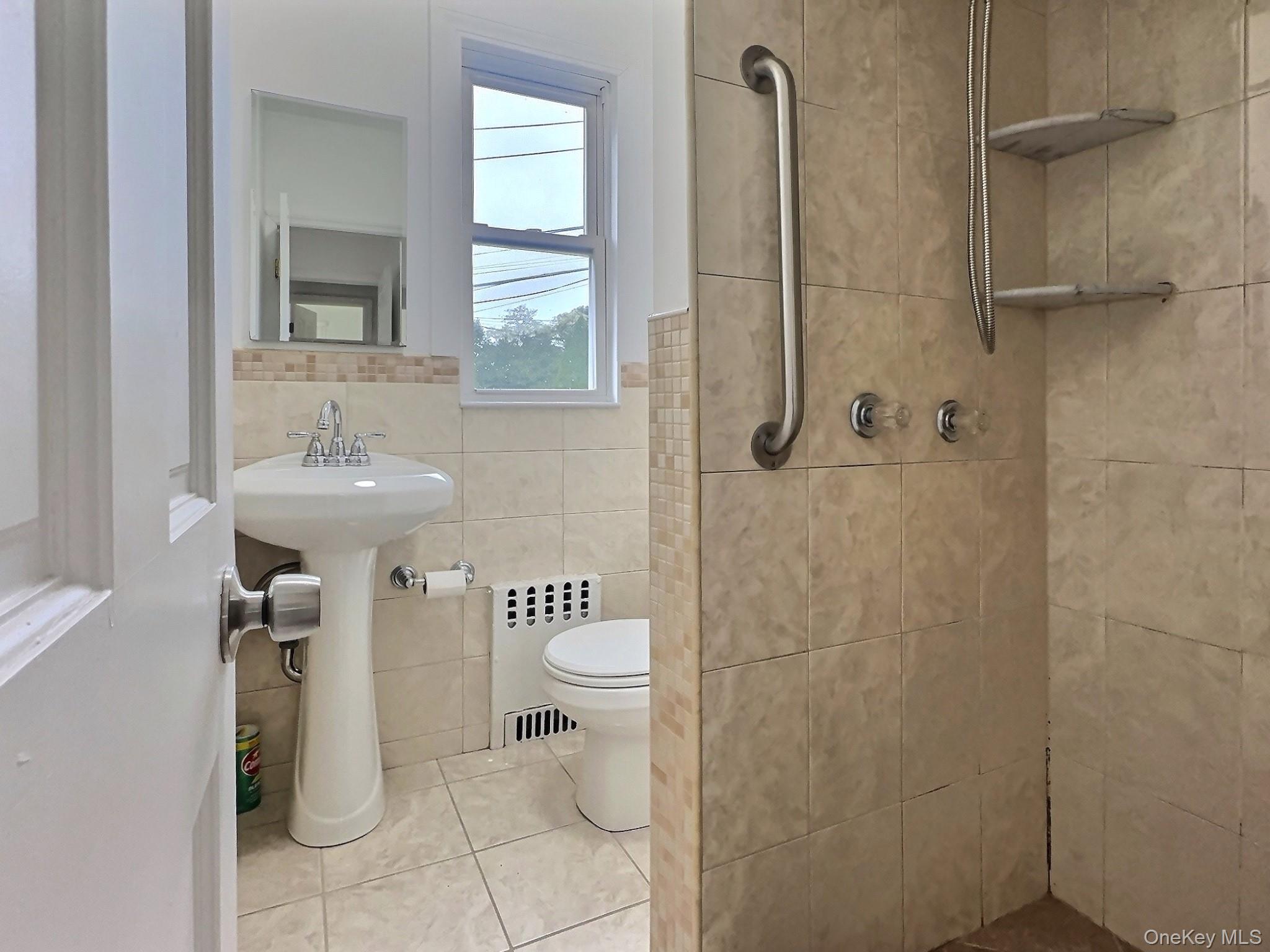 #16 photo, 72 Gibson Place, Yonkers , NY 10705