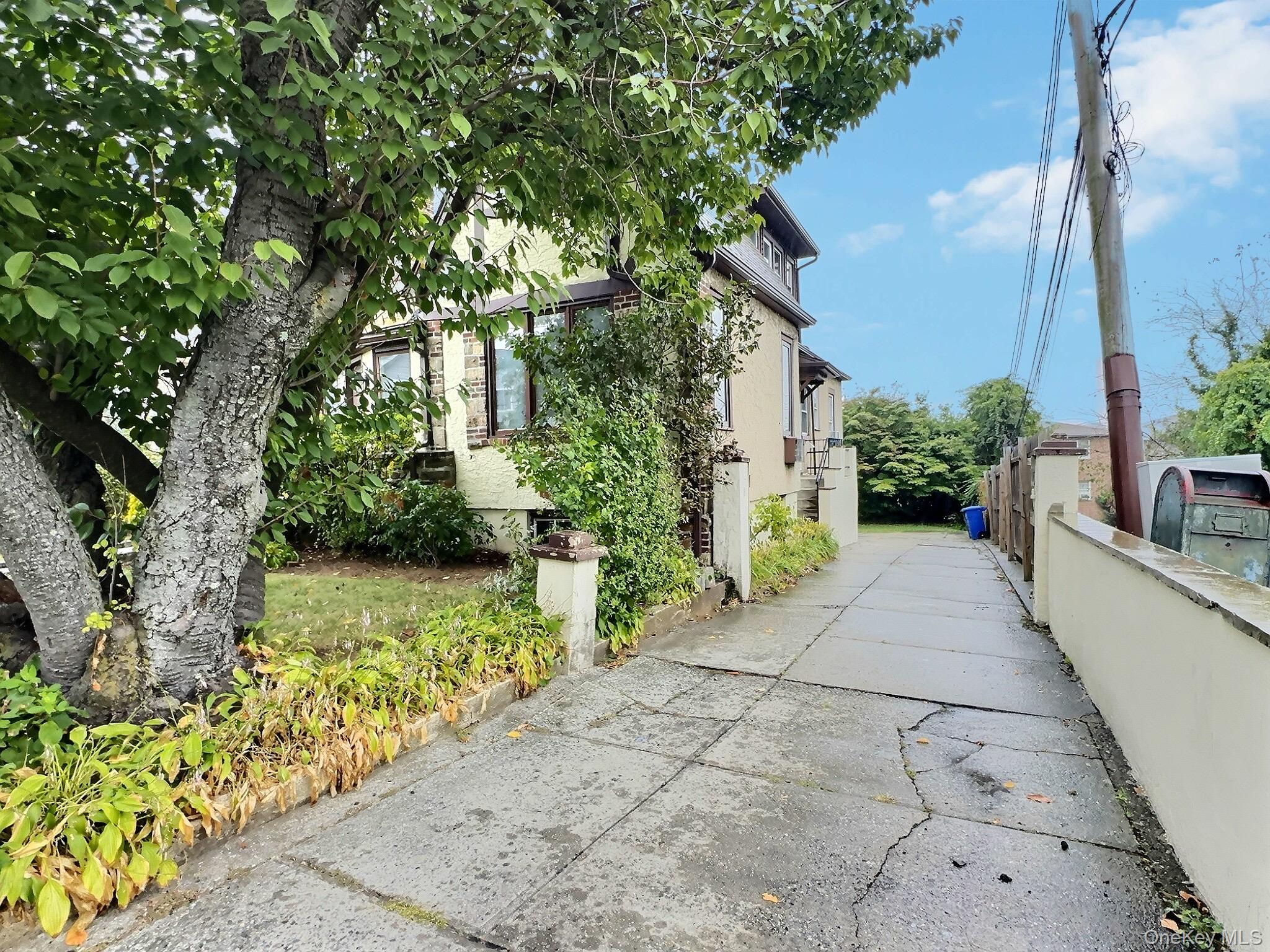 #4 photo, 72 Gibson Place, Yonkers , NY 10705