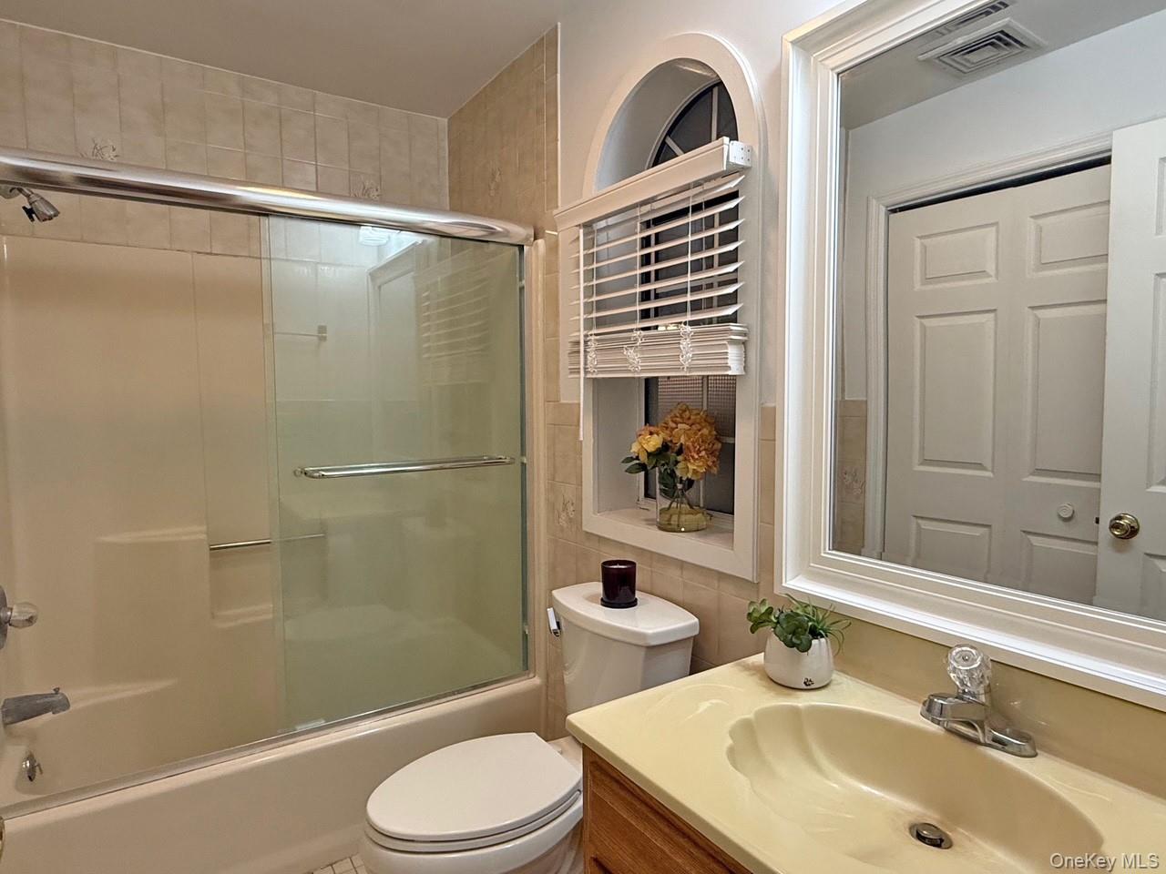 #10 photo, 45 Tivoli Gardens, Tivoli , NY 12583