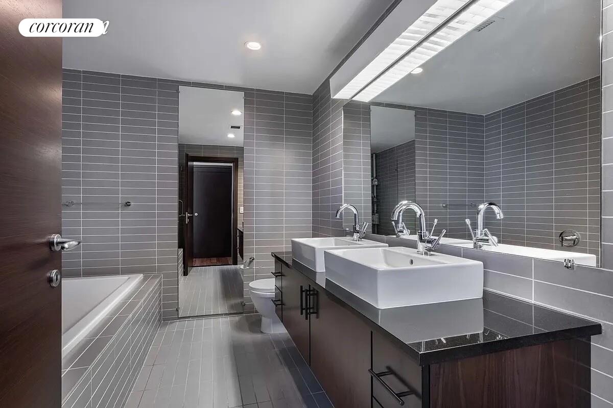 #9 photo, Brooklyn, ブルックリン区 Downtown Brooklyn , NY 11201