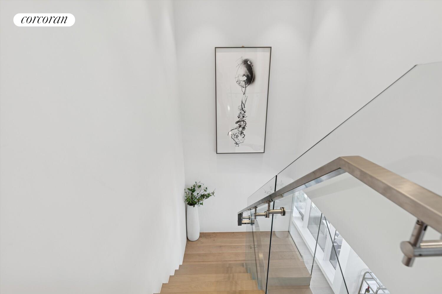 #10 photo, 150 E 23RD Street, マンハッタン Gramercy Park , NY 10010