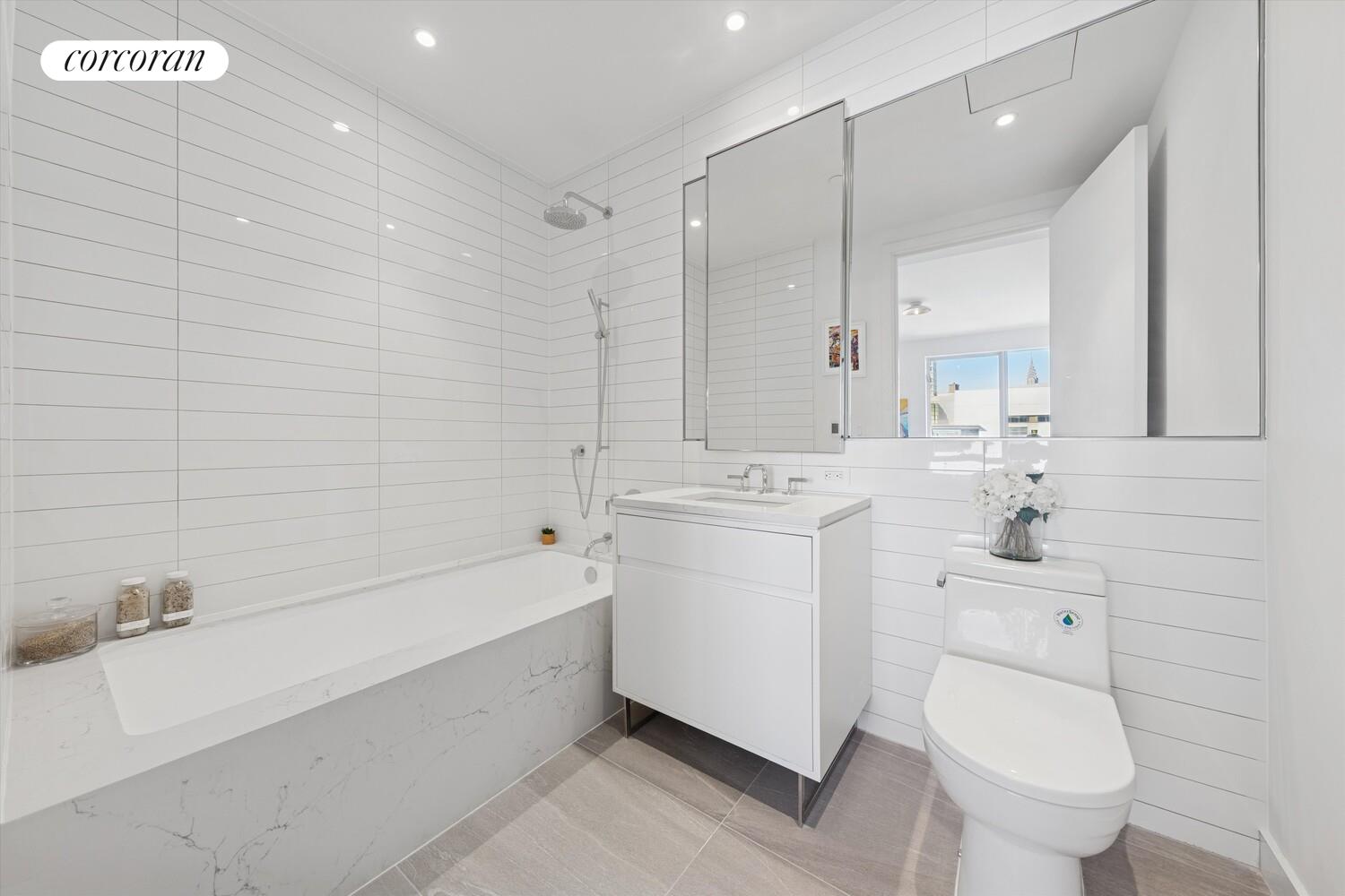 #12 photo, 150 E 23RD Street, マンハッタン Gramercy Park , NY 10010