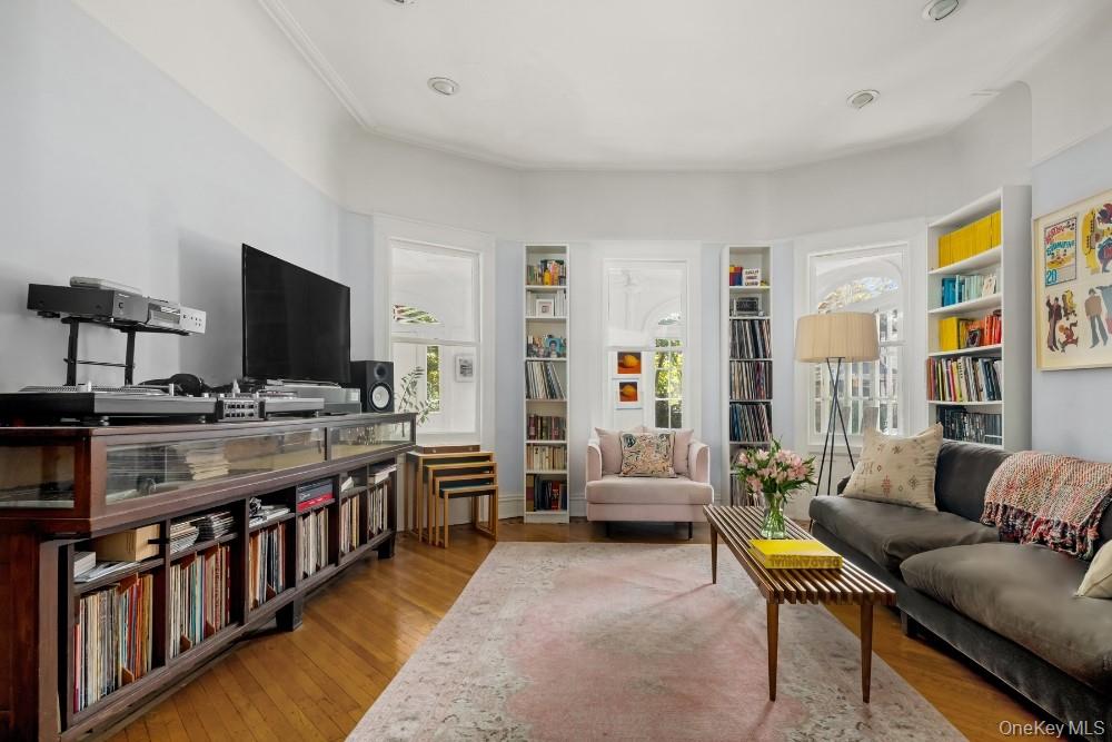 #6 photo, 51 De Koven Court, ブルックリン区 Brooklyn , NY 11230