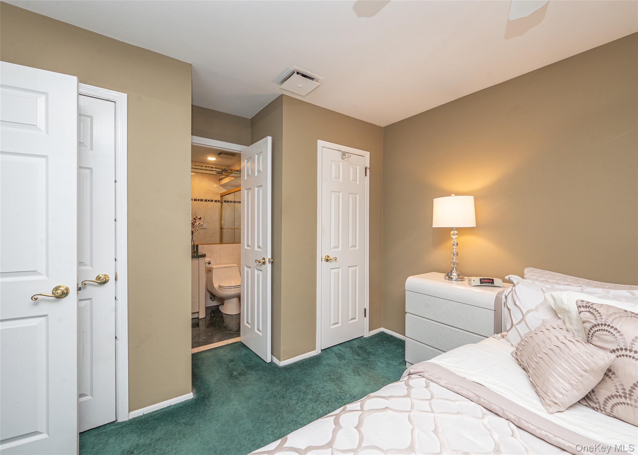 #10 photo, 34 Scherer Street, ナッソー郡 Bethpage , NY 11714