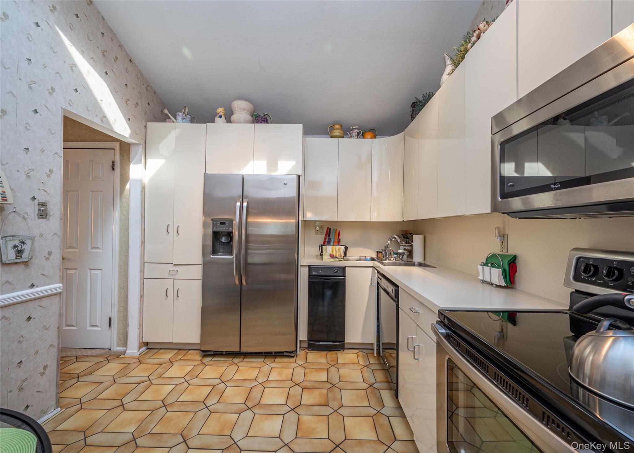 #3 photo, 34 Scherer Street, ナッソー郡 Bethpage , NY 11714