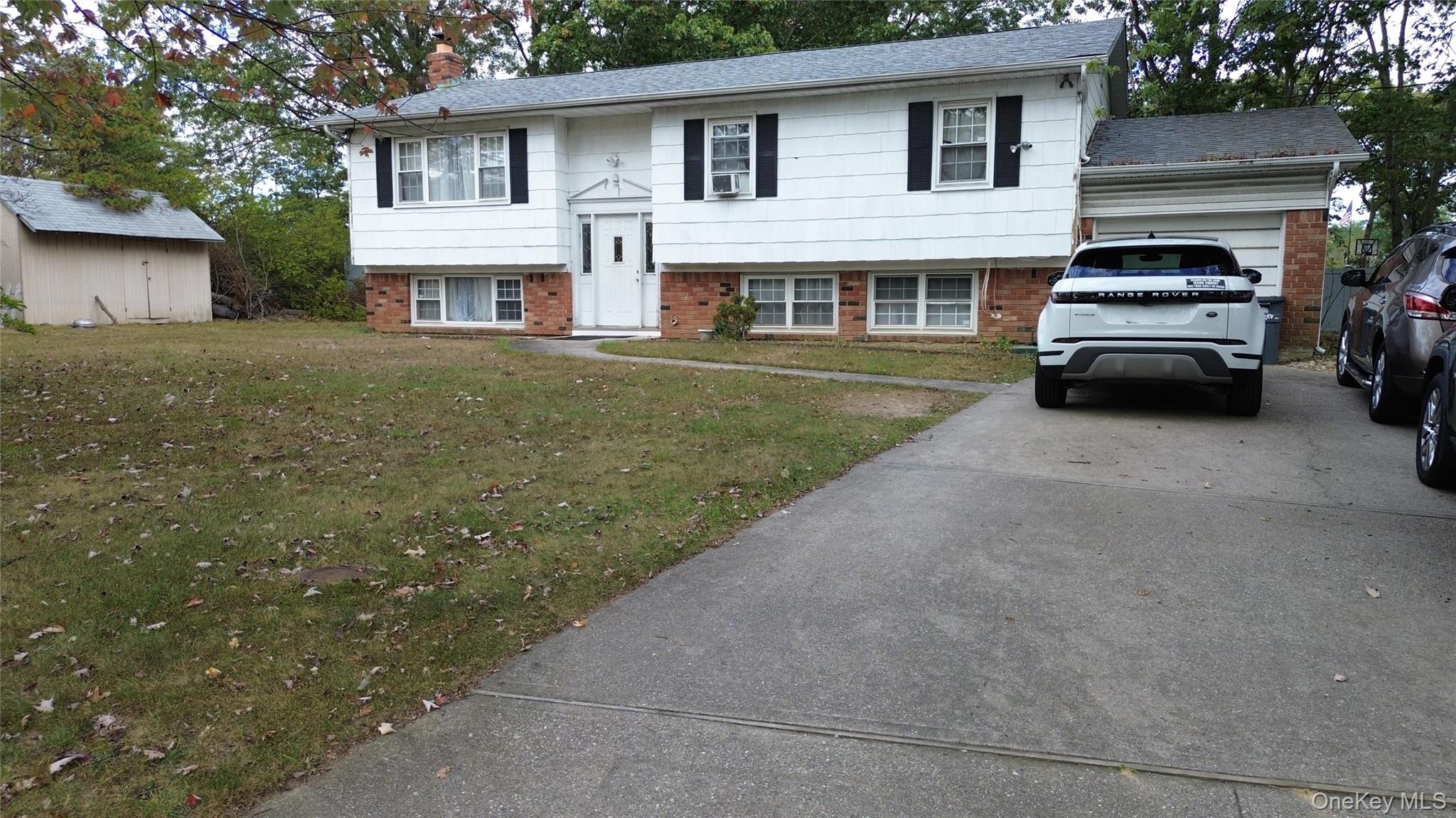 #2 photo, 1 Revlon Court, サフォーク郡 Holtsville , NY 11742