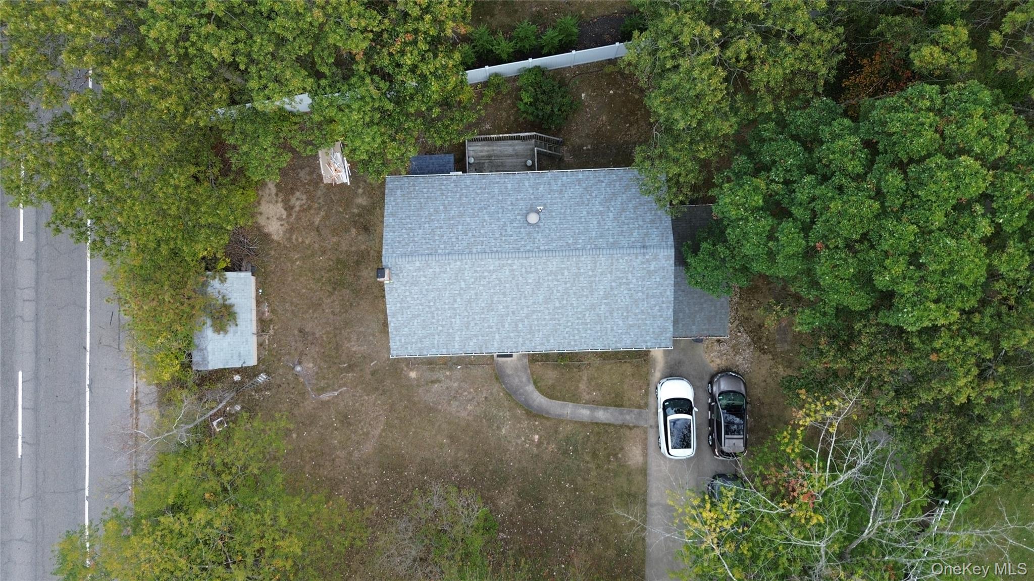 #5 photo, 1 Revlon Court, サフォーク郡 Holtsville , NY 11742