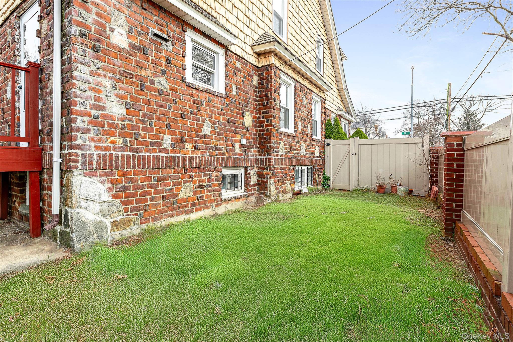 #19 photo, 93-01 71st Avenue, Forest Hills , NY 11375