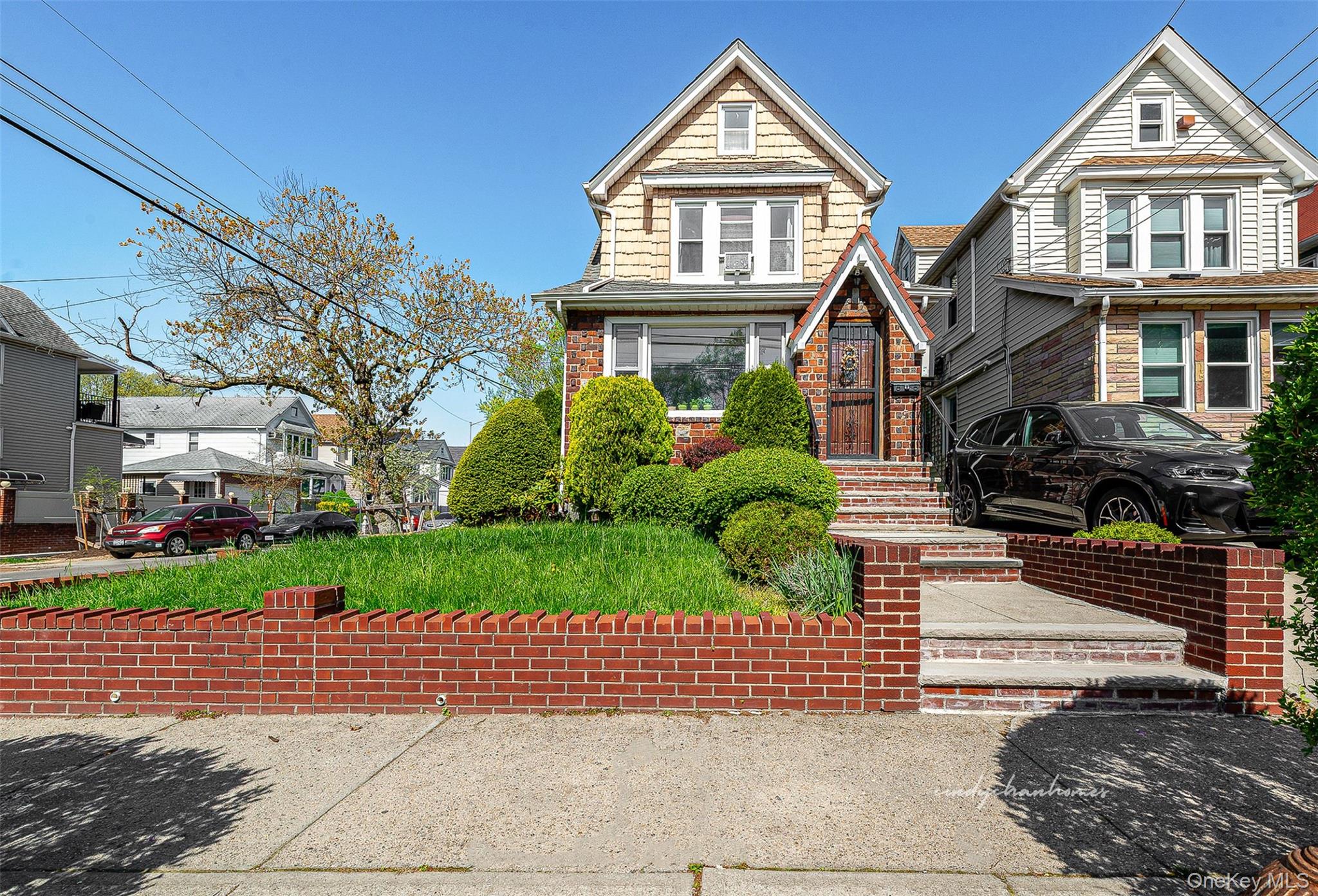 #2 photo, 93-01 71st Avenue, Forest Hills , NY 11375