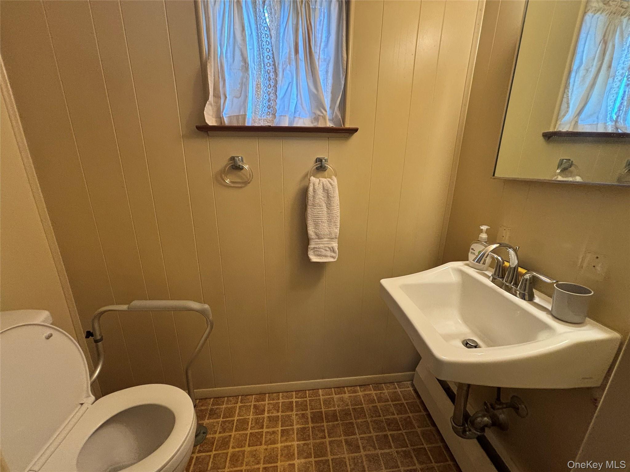 #18 photo, 47 Ridge Road, サフォーク郡 Wyandanch , NY 11798