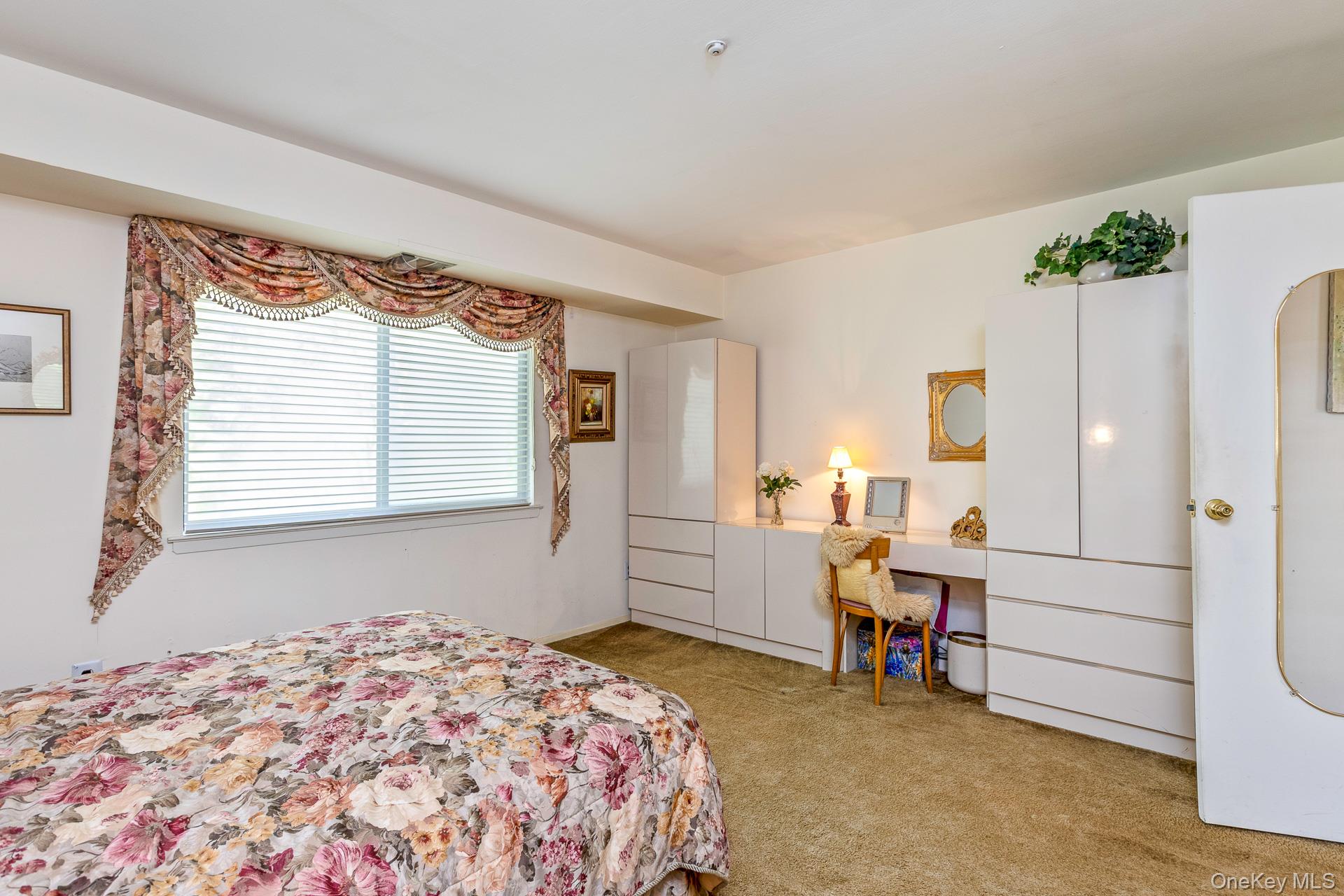 #12 photo, 202 Pointe Circle North, サフォーク郡 Coram , NY 11727