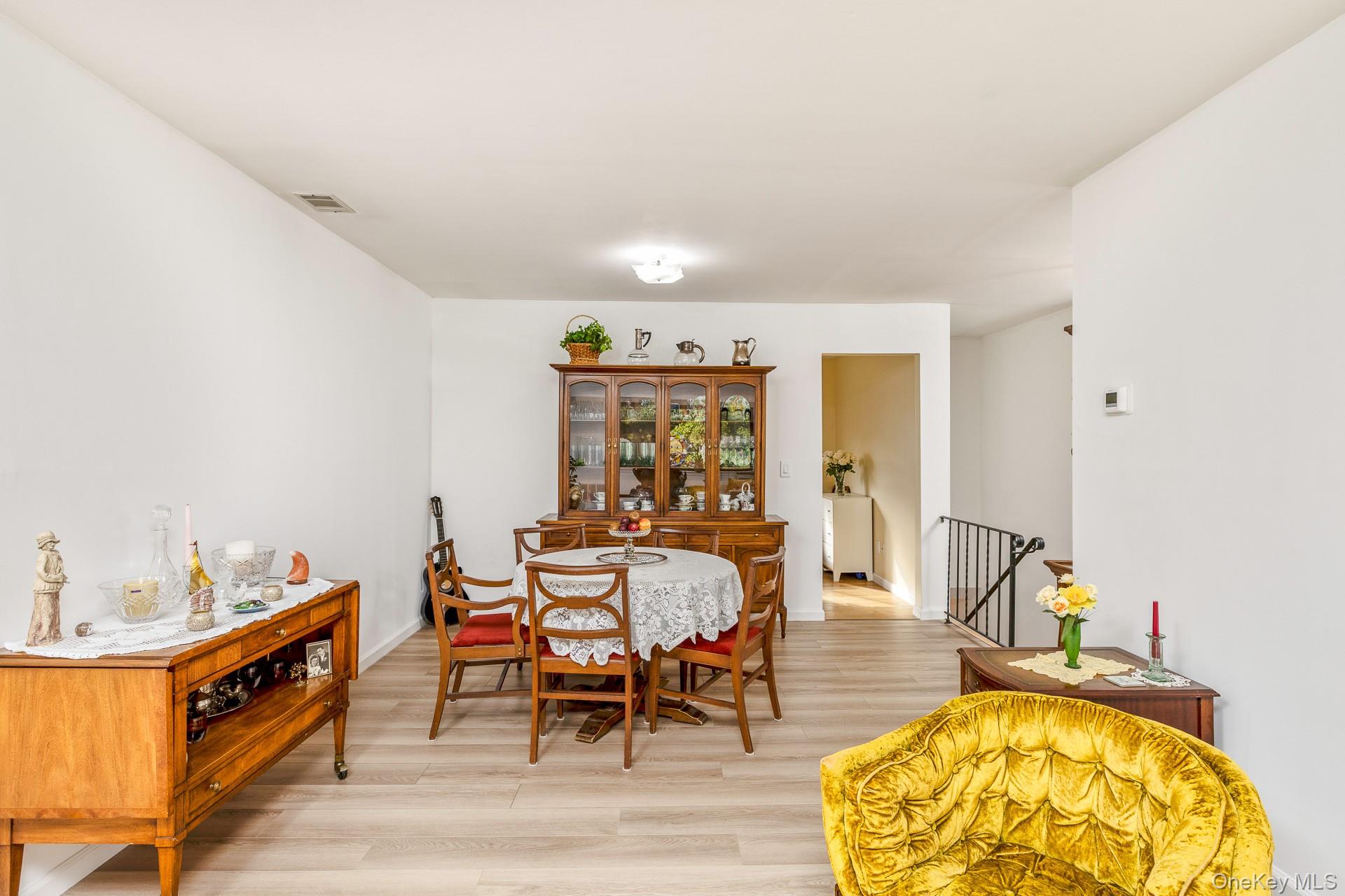 #6 photo, 202 Pointe Circle North, サフォーク郡 Coram , NY 11727