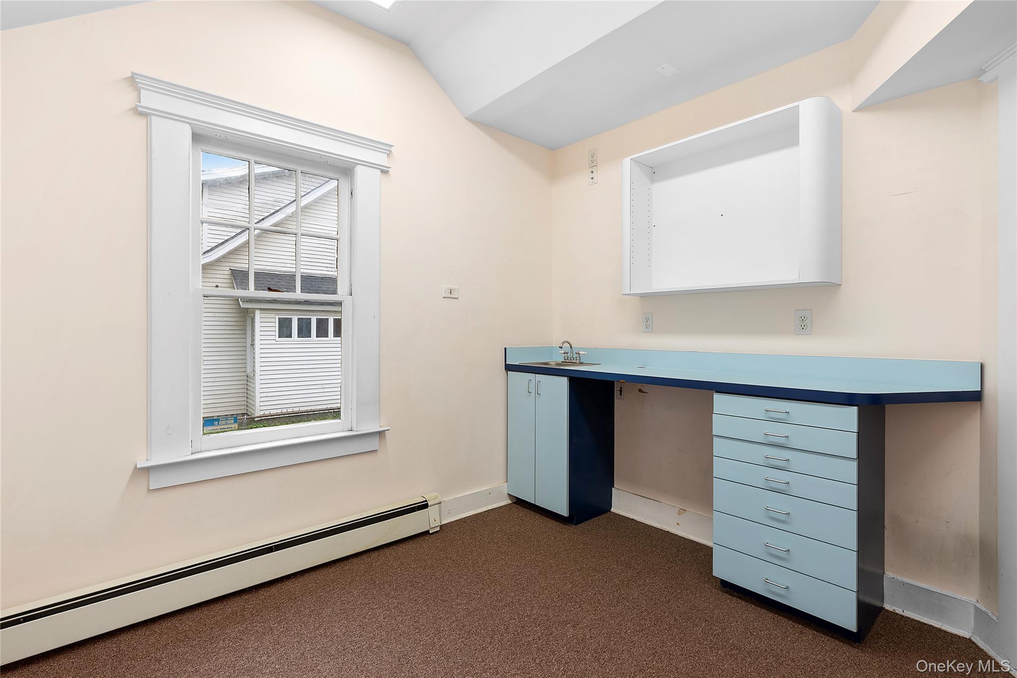 #9 photo, 1018 Roanoke Avenue, サフォーク郡 Riverhead , NY 11901