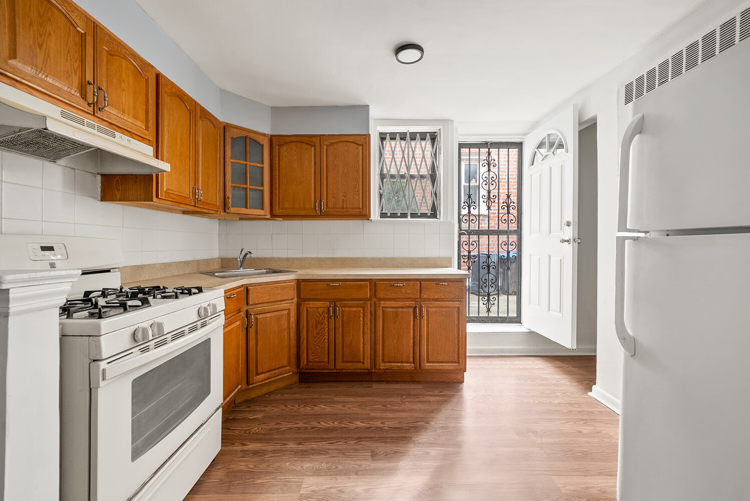 #15 photo, 5531 KINGS Highway, ブルックリン区 East Flatbush , NY 11203