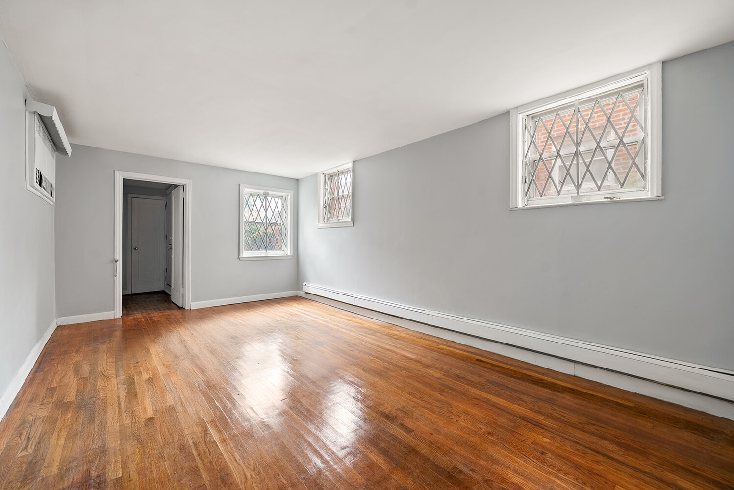 #17 photo, 5531 KINGS Highway, ブルックリン区 East Flatbush , NY 11203