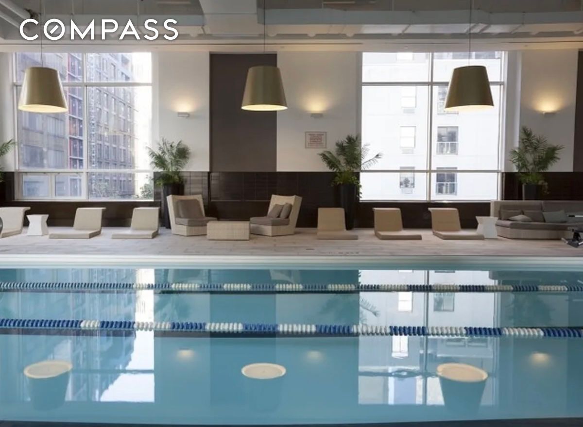 #3 photo, New York City, Hell's Kitchen , NY 10036