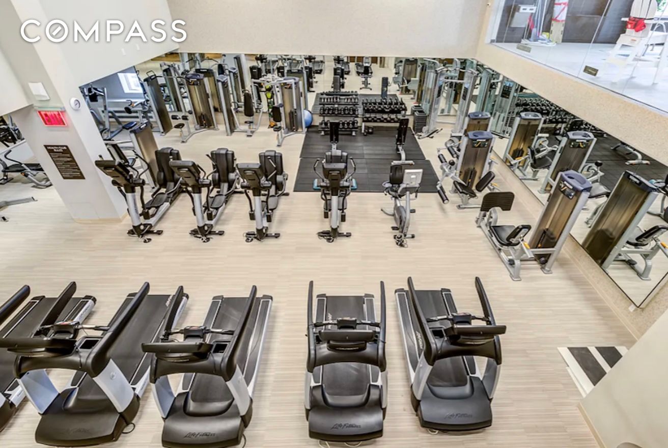 #4 photo, New York City, Hell's Kitchen , NY 10036