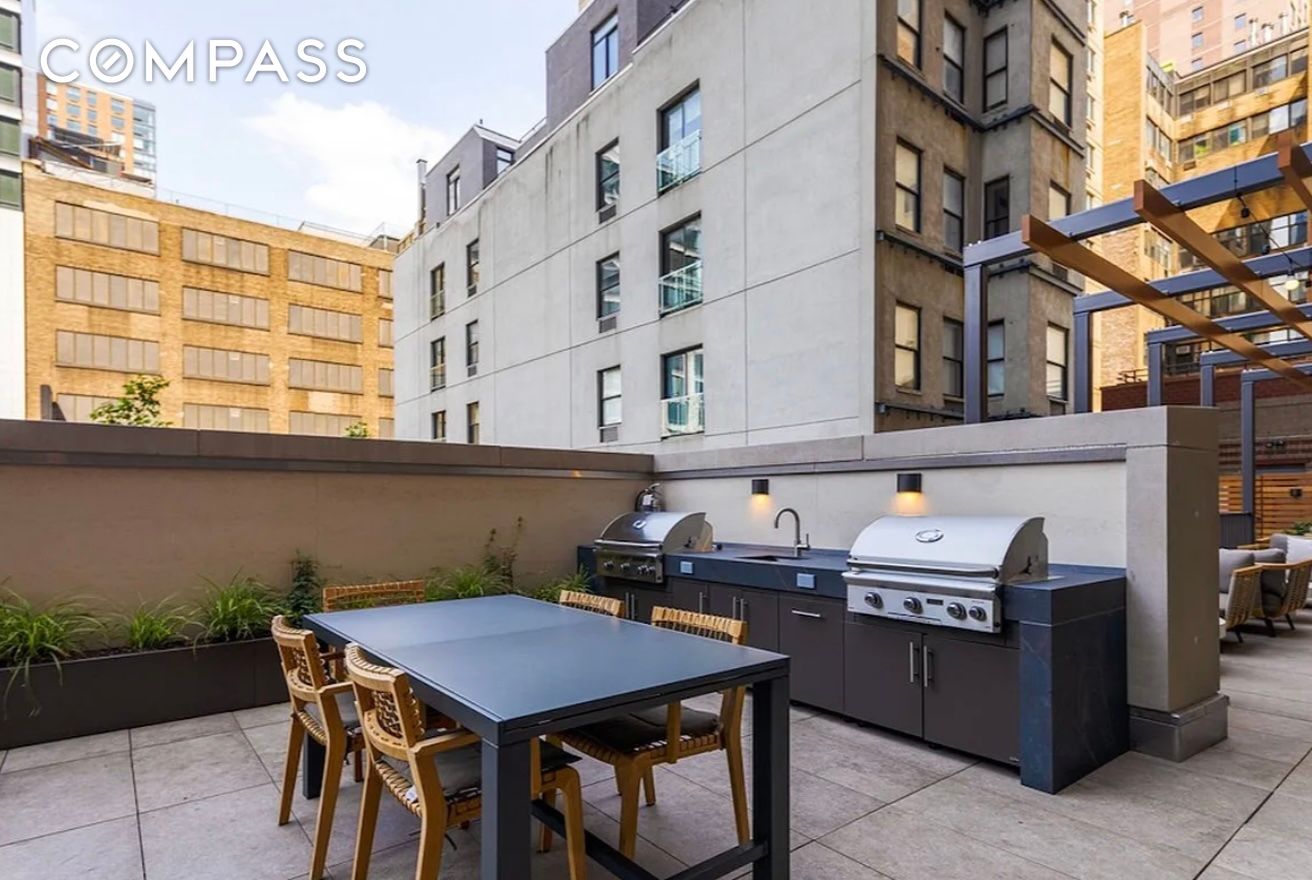 #9 photo, New York City, Hell's Kitchen , NY 10036