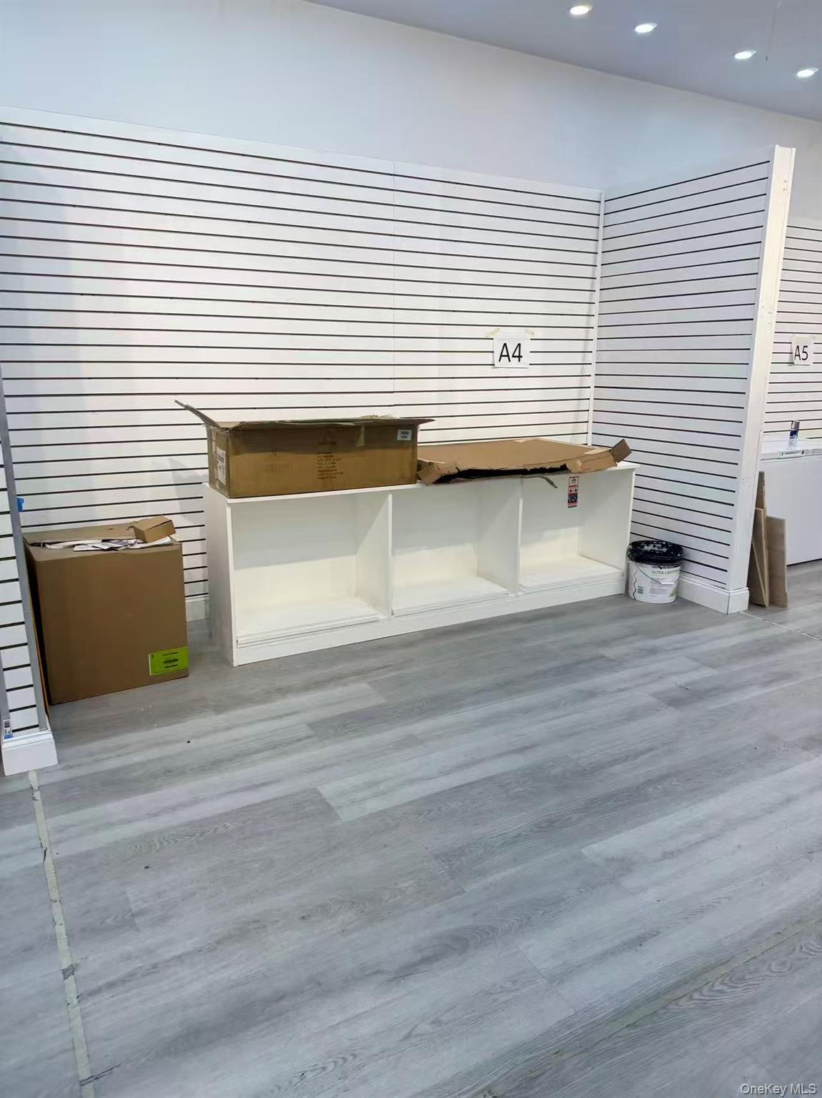 #3 photo, 136-77 Roosevelt Avenue, クイーンズ区 Flushing , NY 11354