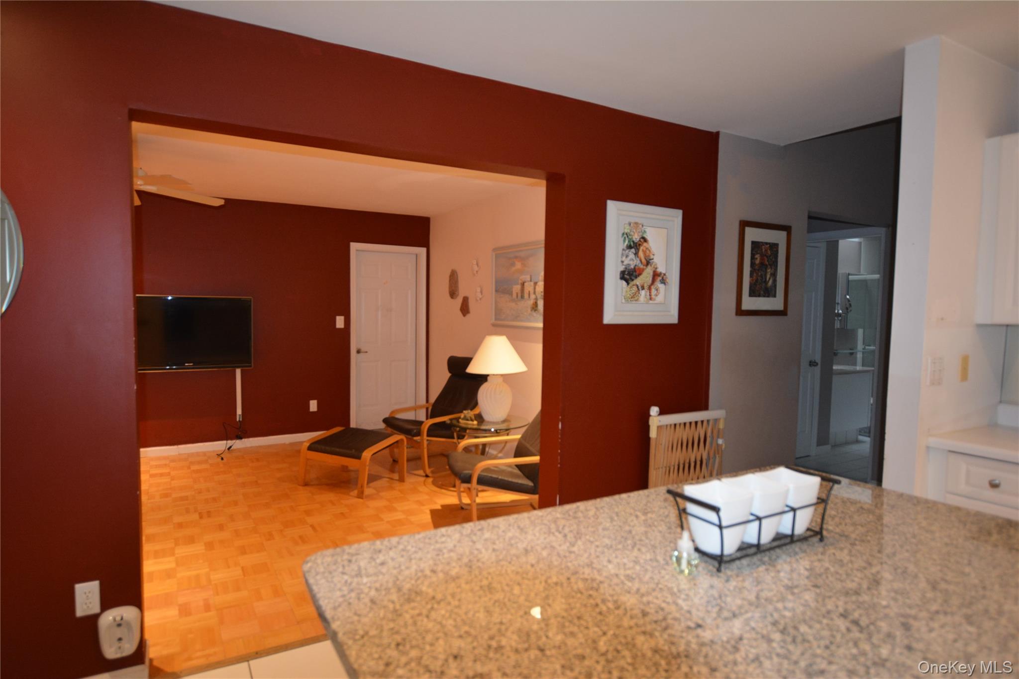 #10 photo, 1 Willow Court, サフォーク郡 Manorville , NY 11949