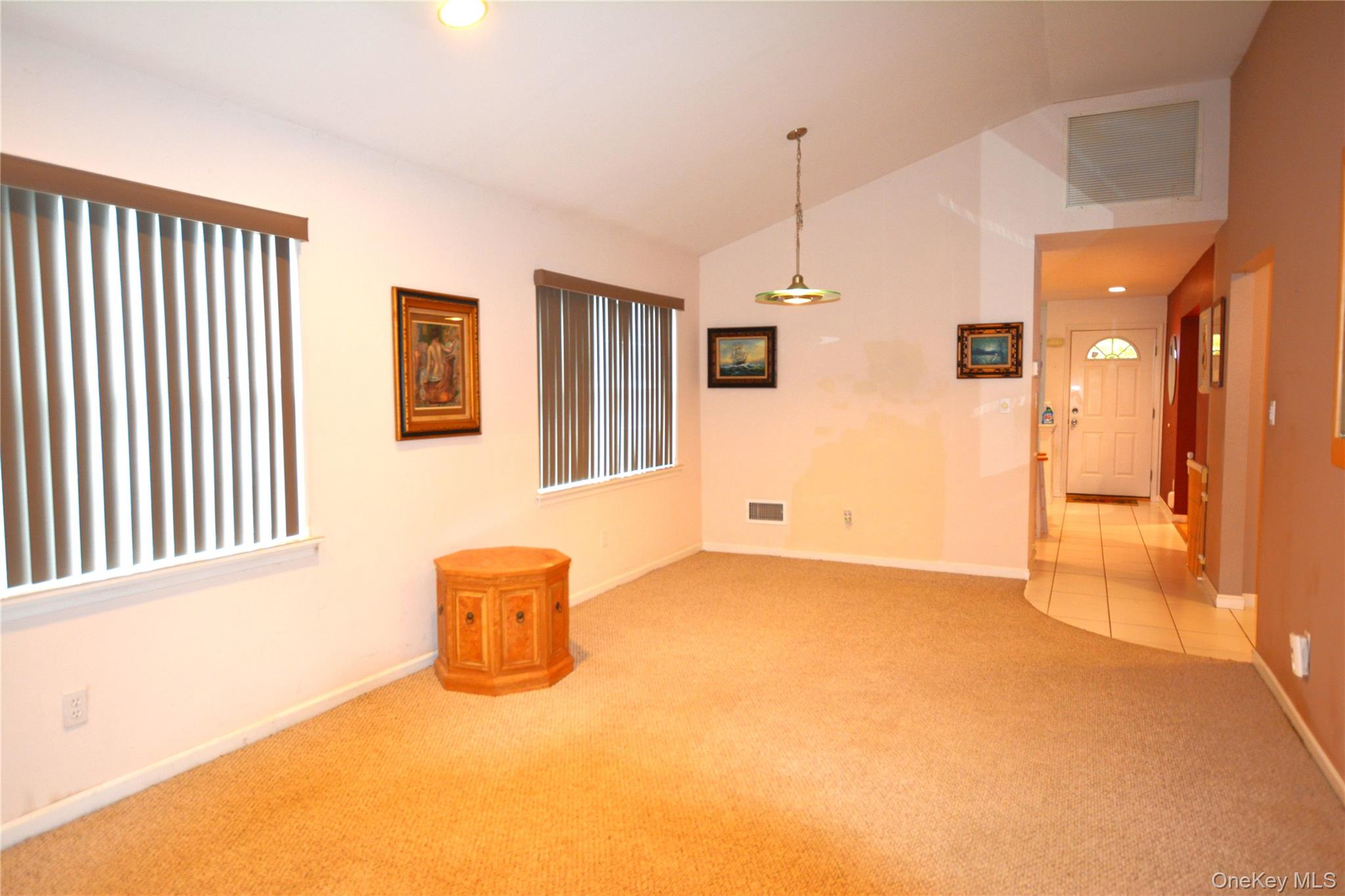 #13 photo, 1 Willow Court, サフォーク郡 Manorville , NY 11949