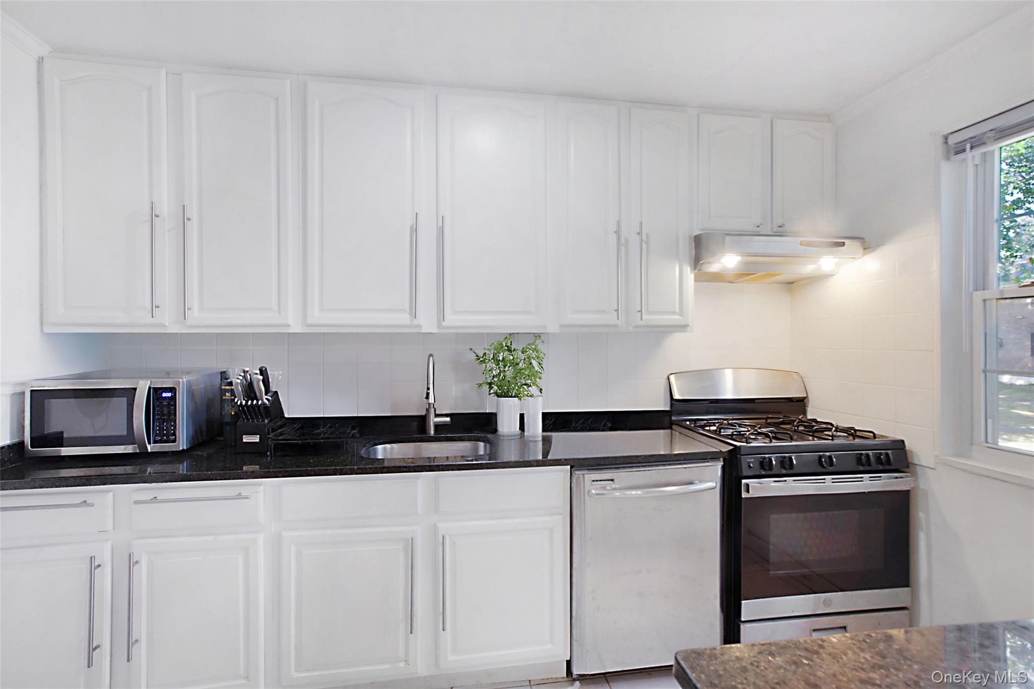 #2 photo, 224-62 Horace Harding Expressway, クイーンズ区 Bayside , NY 11364