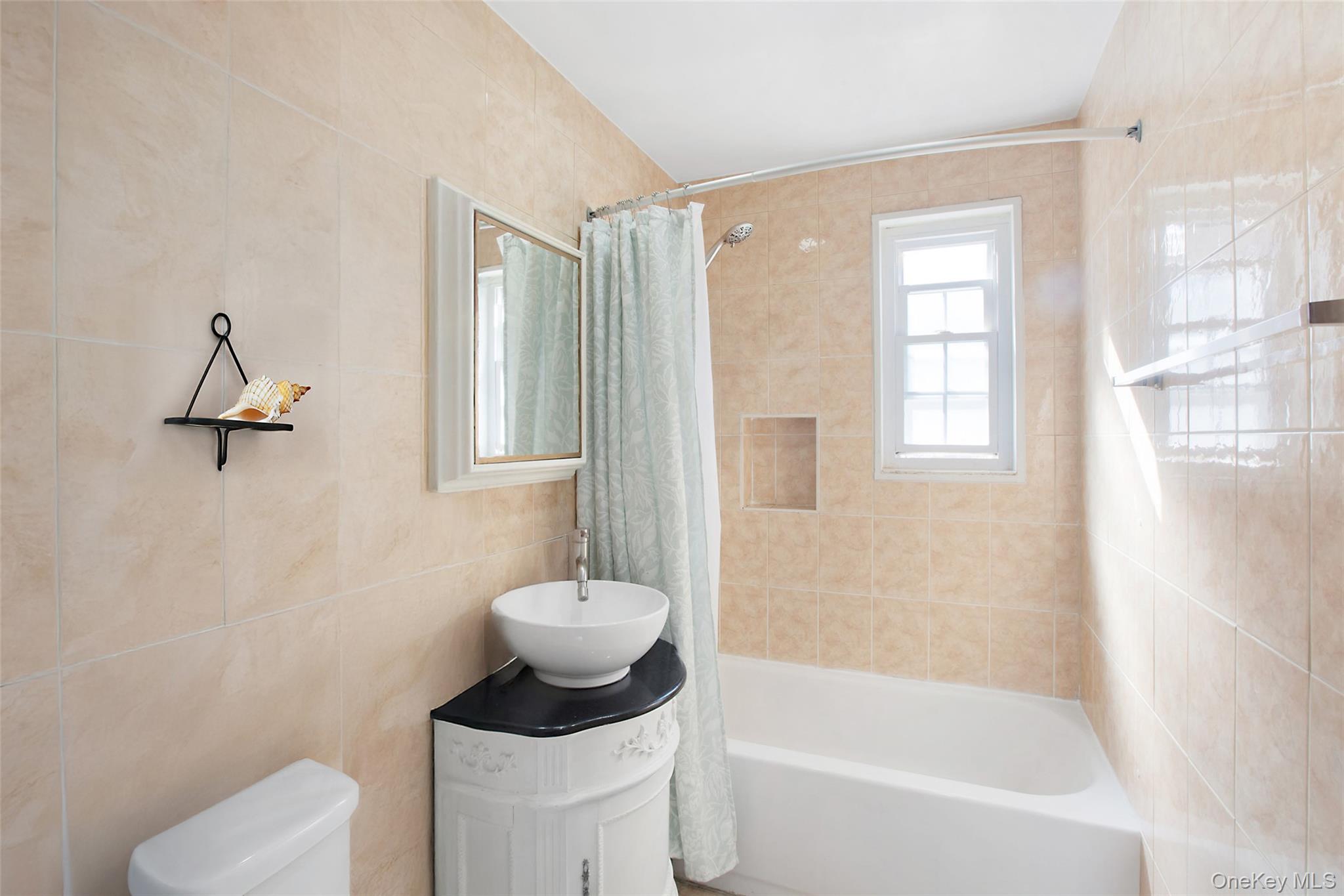 #5 photo, 224-62 Horace Harding Expressway, クイーンズ区 Bayside , NY 11364