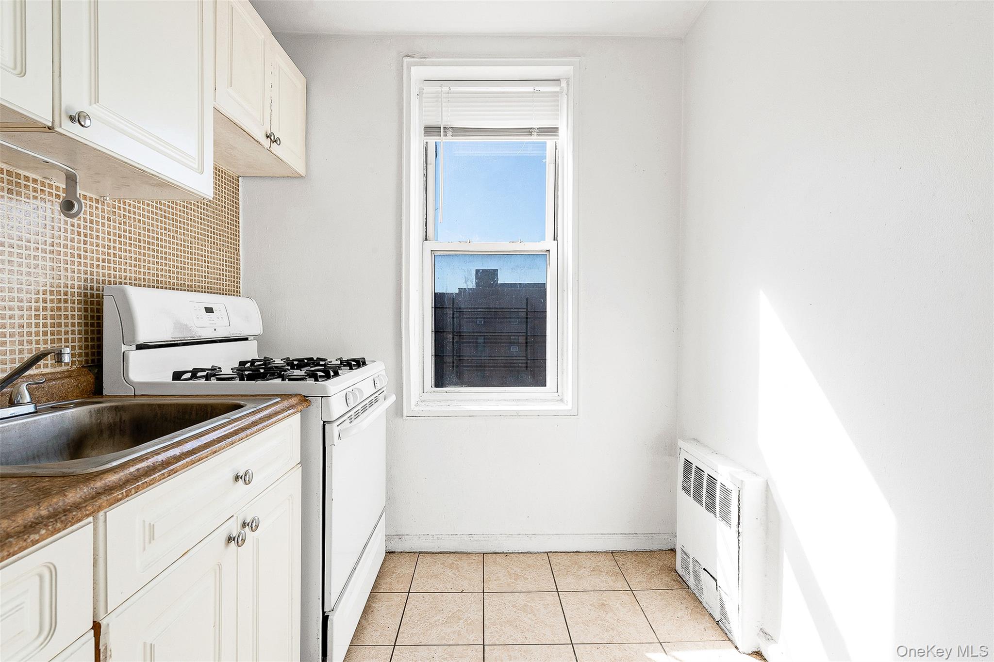 #9 photo, 62-59 108th Street, クイーンズ区 Forest Hills , NY 11375