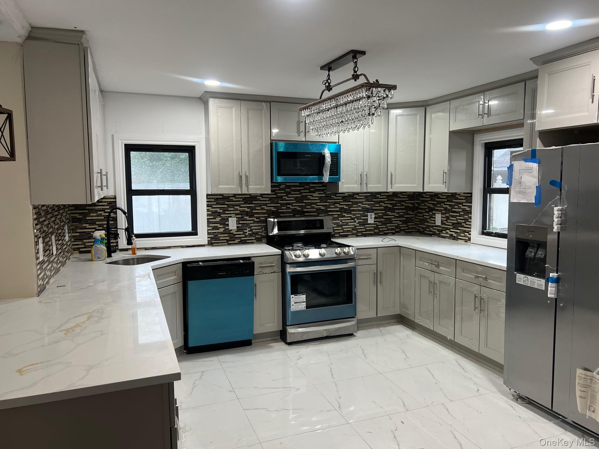 #12 photo, 66 WARNER Avenue, ナッソー郡 Hempstead , NY 11550