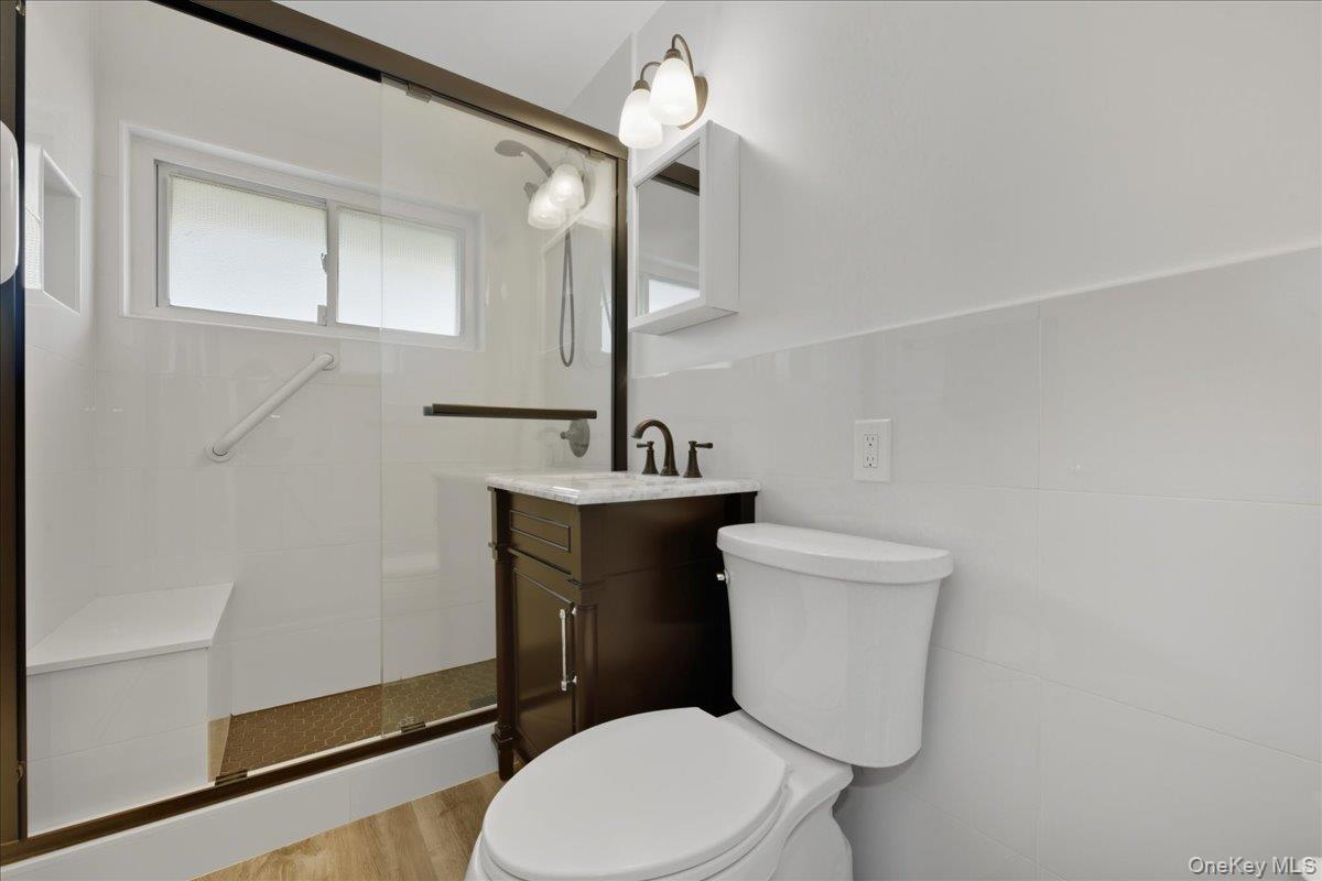 #18 photo, 44 Shotgun Lane, ナッソー郡 Levittown , NY 11756