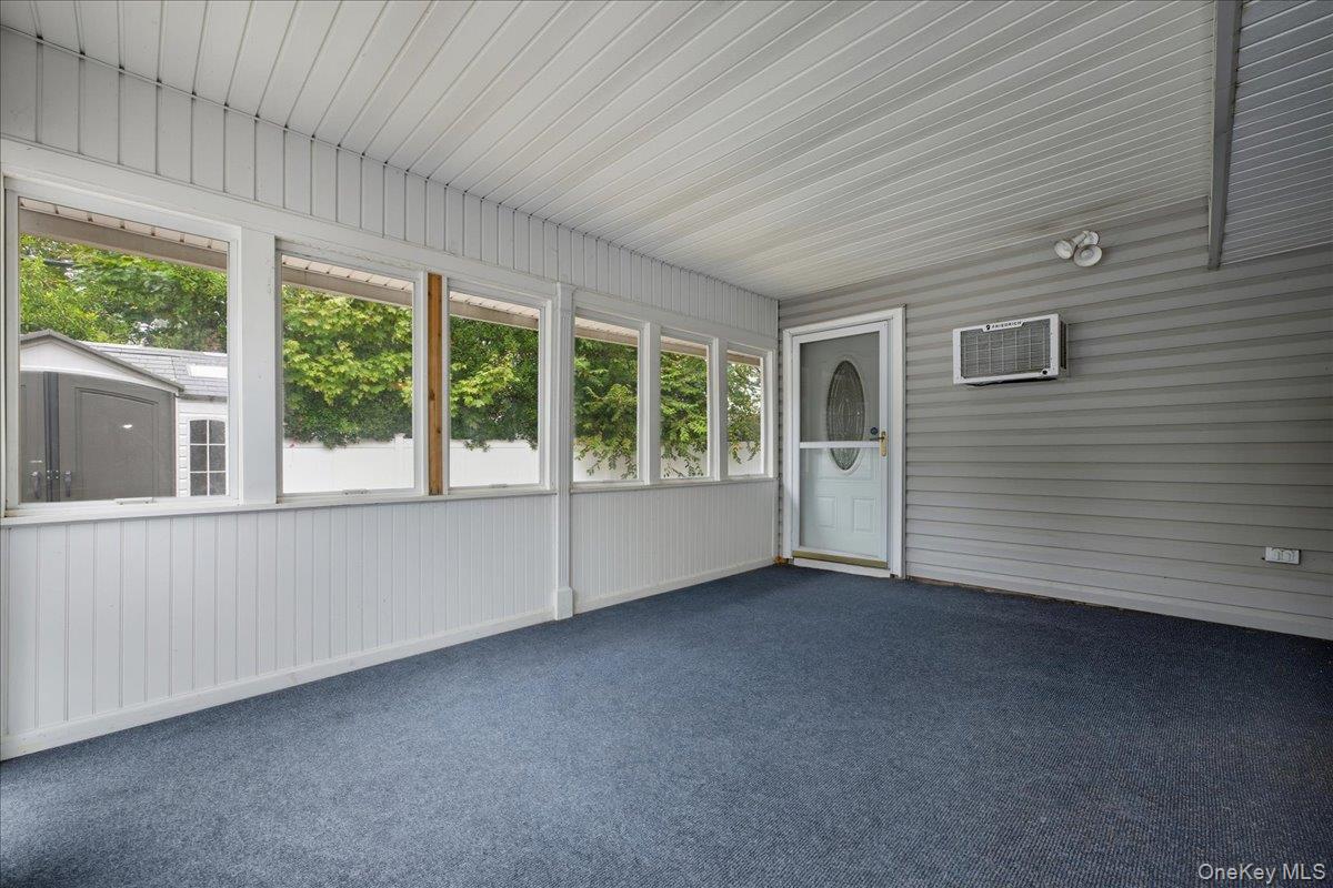 #20 photo, 44 Shotgun Lane, ナッソー郡 Levittown , NY 11756