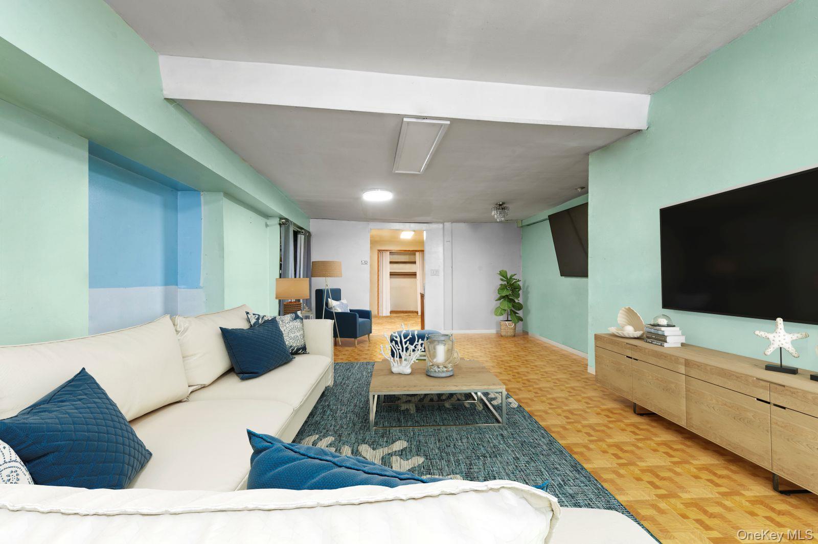 #4 photo, 3057 14th Street, クイーンズ区 Astoria , NY 11102