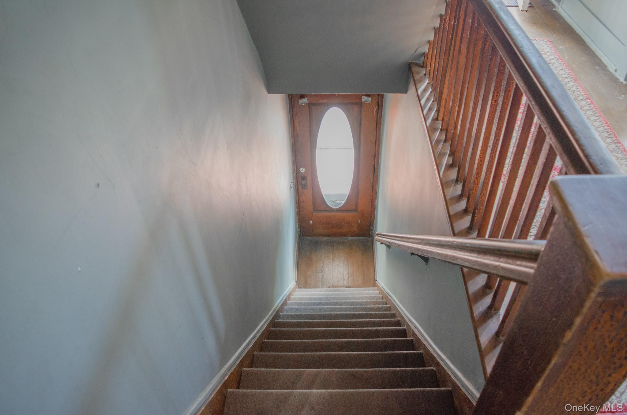 #15 photo, 11 Third, Kingston , NY 12401