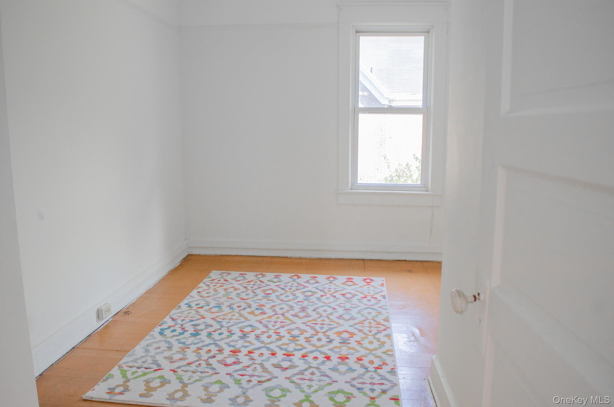 #17 photo, 11 Third, Kingston , NY 12401