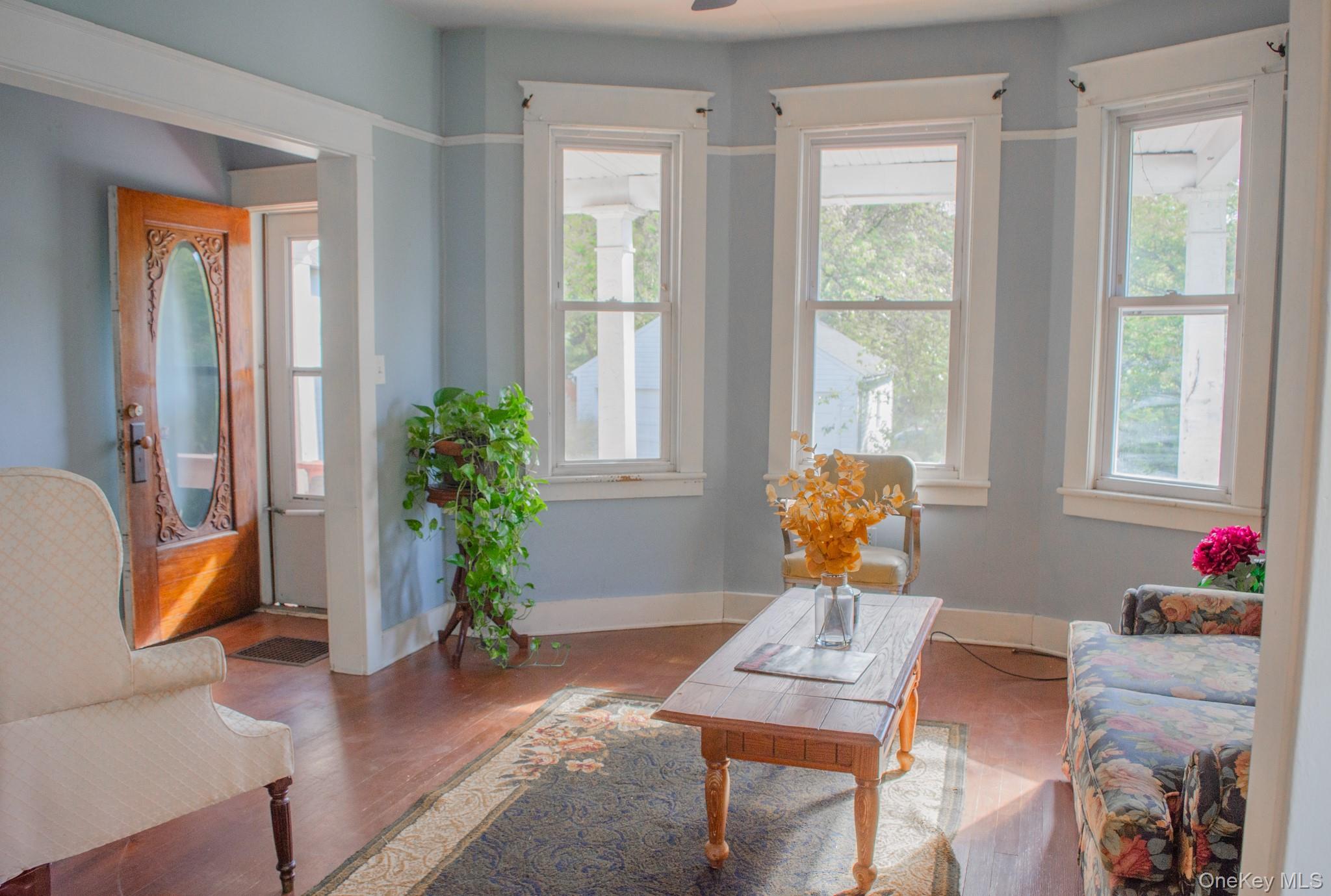 #2 photo, 11 Third, Kingston , NY 12401