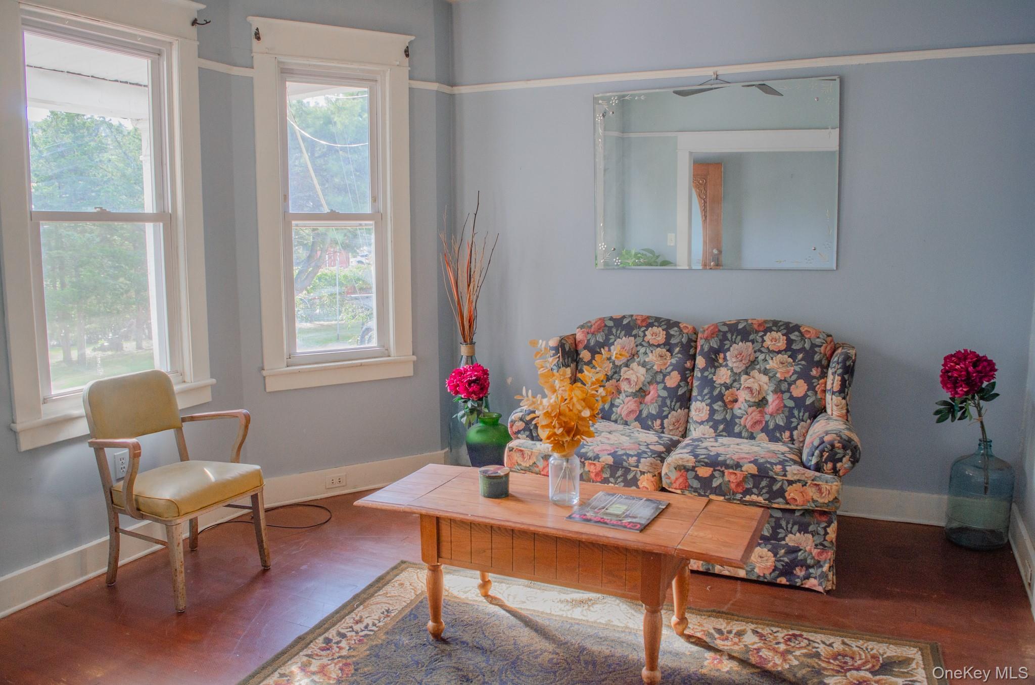 #3 photo, 11 Third, Kingston , NY 12401