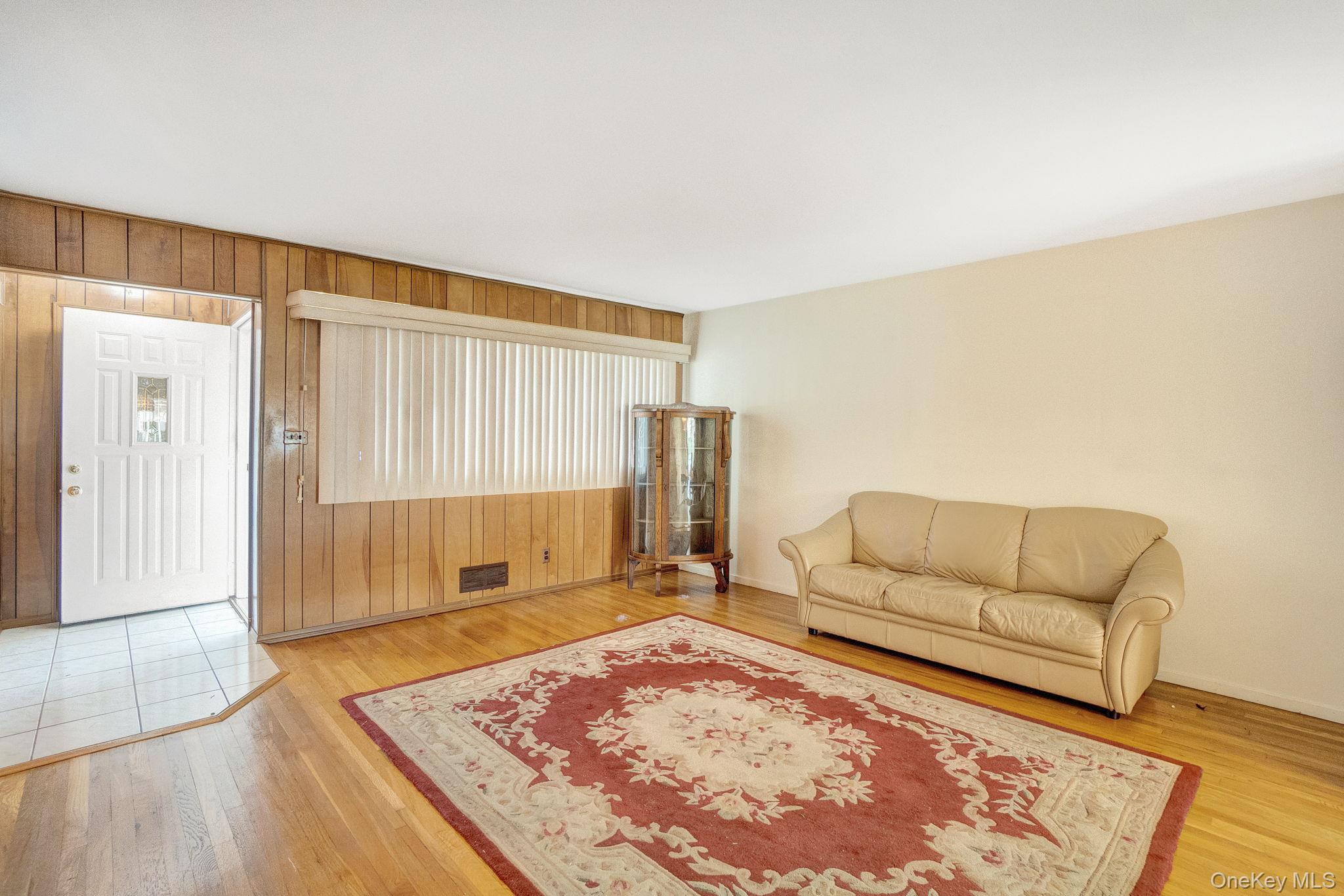 #4 photo, 58 Lehigh Lane, ナッソー郡 Hicksville , NY 11801