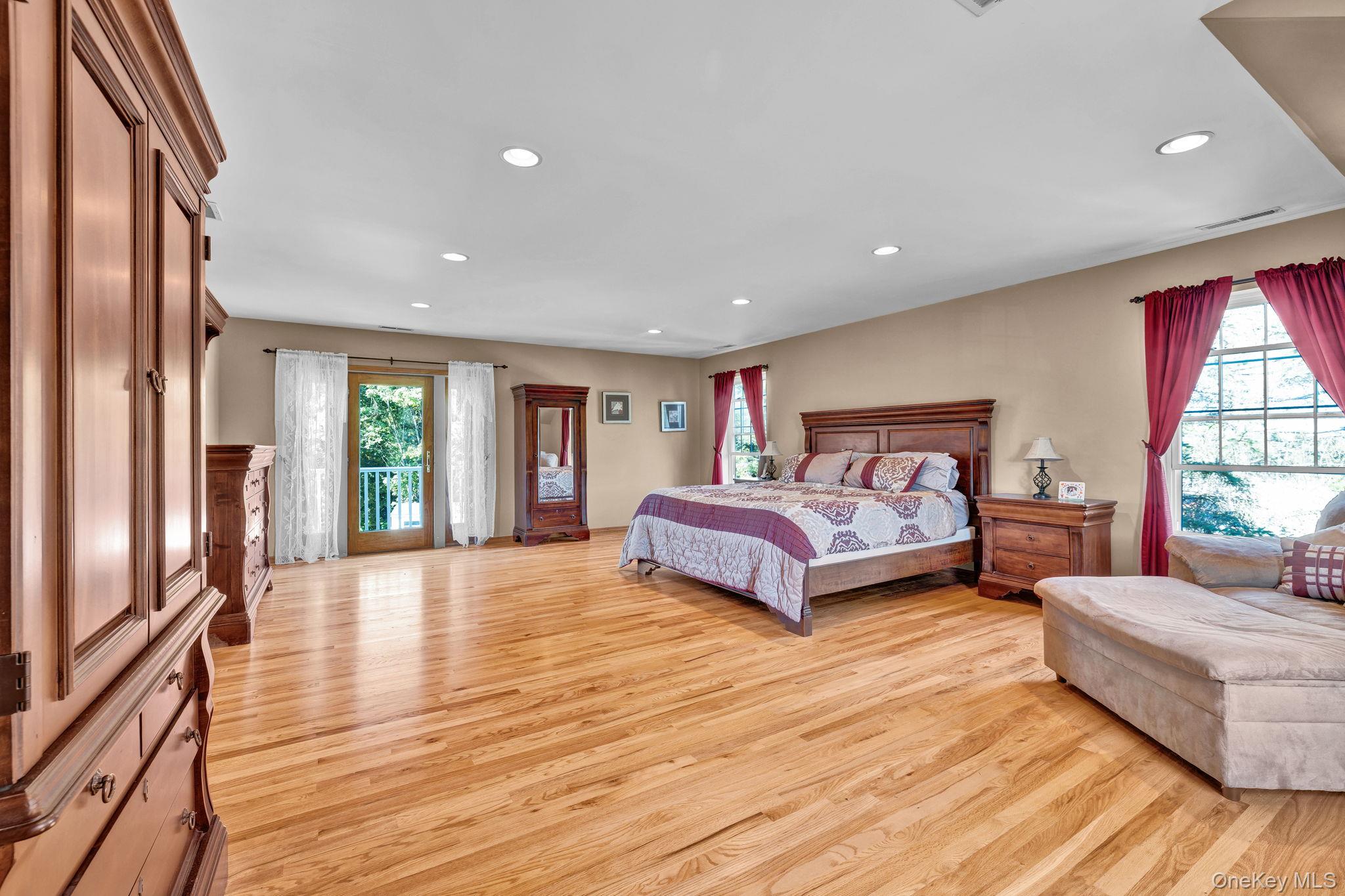 #20 photo, 4 Applesauce Lane, Wappingers Falls , NY 12590